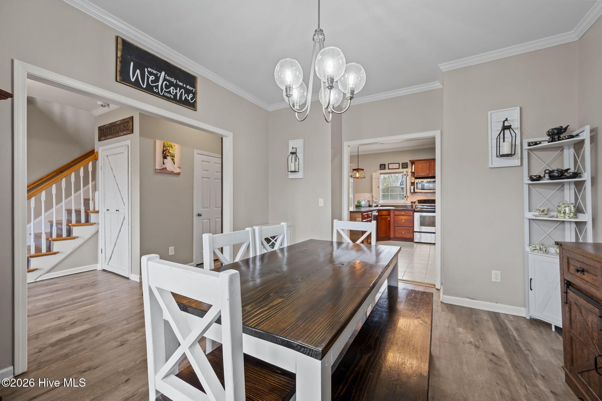 100557668 | Photo 15