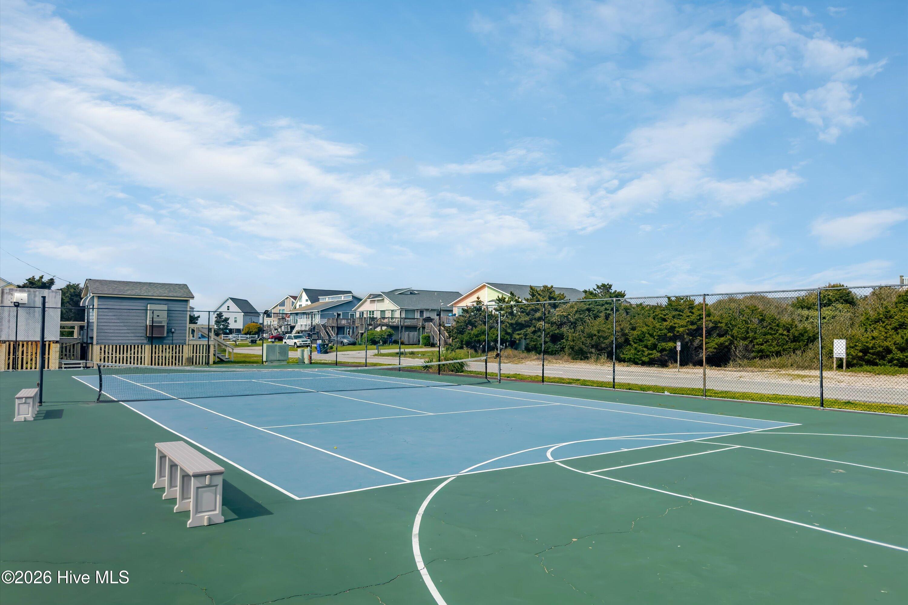 100551405 | Photo 48