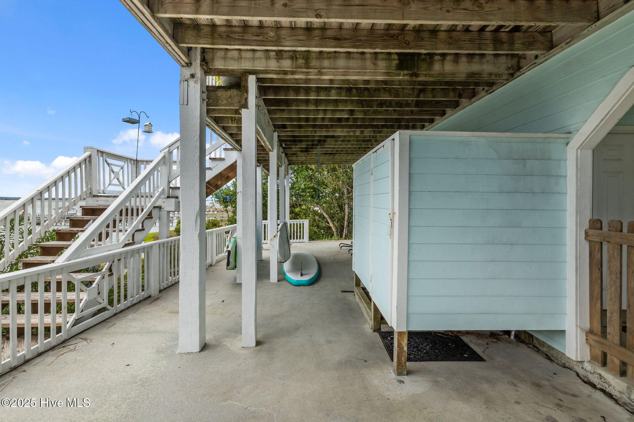 100526742 | Photo 64