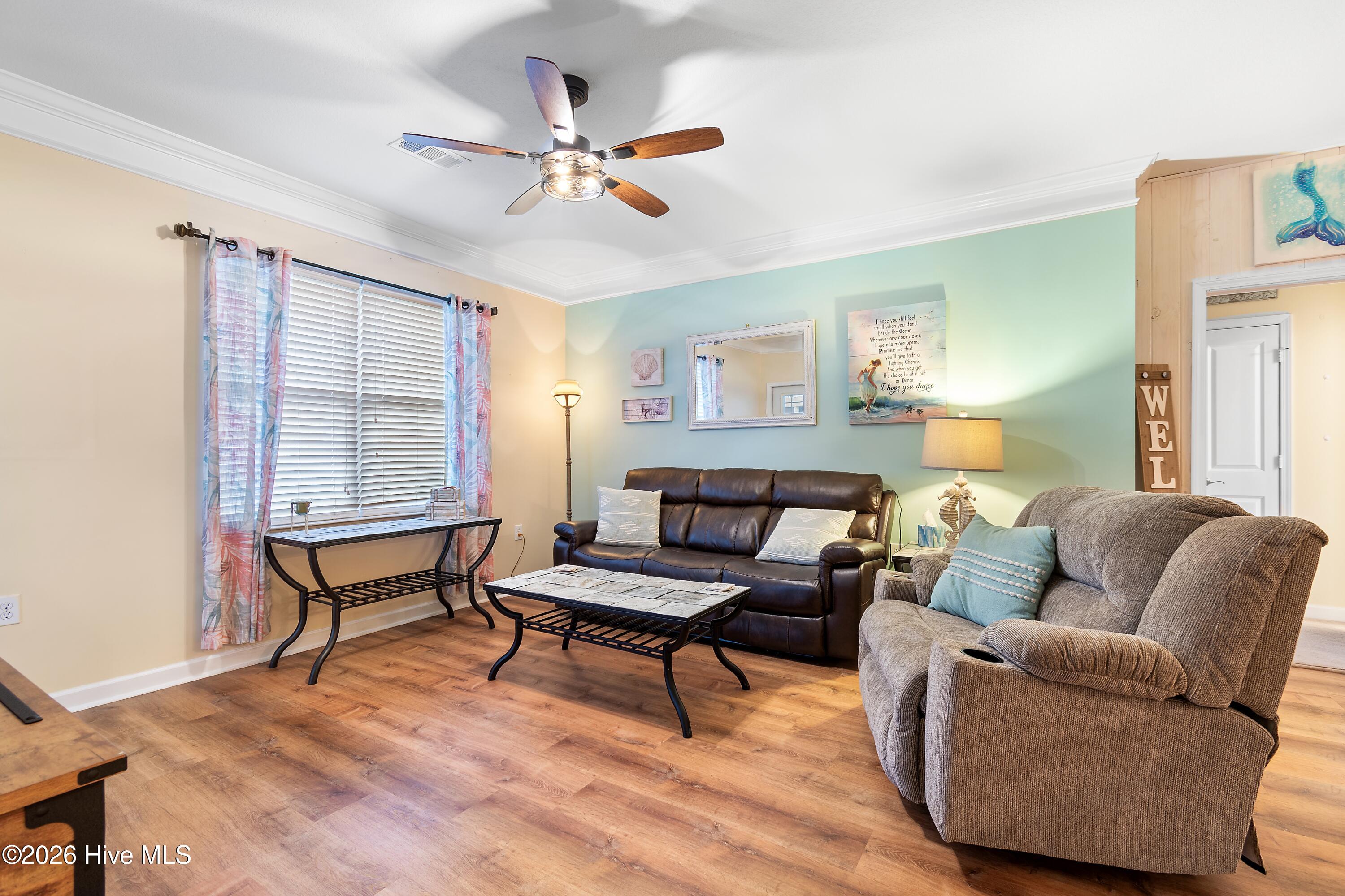 100566466 | Photo 16