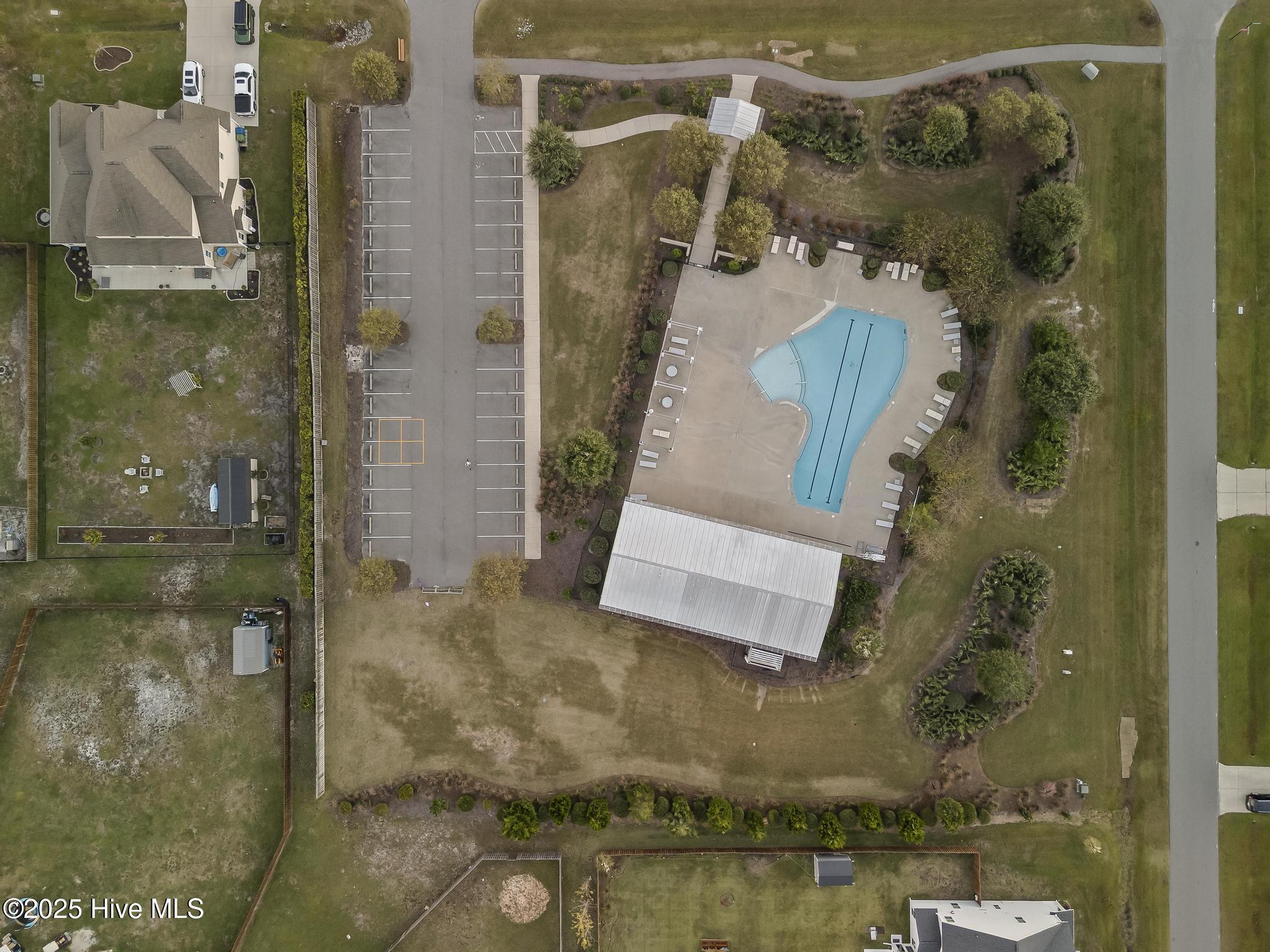 100536910 | Photo 62