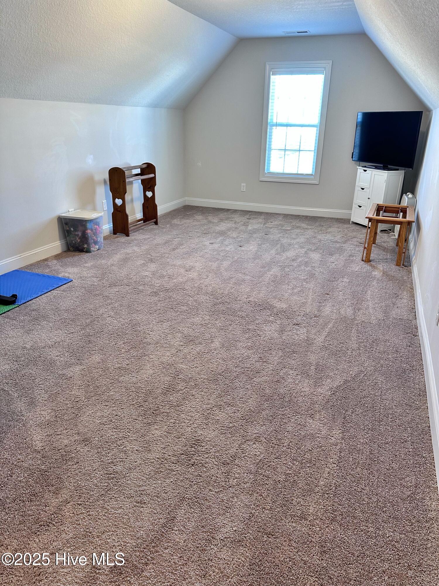 100540901 | Photo 66