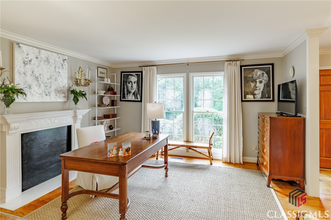 1060 Woodhollow Lane