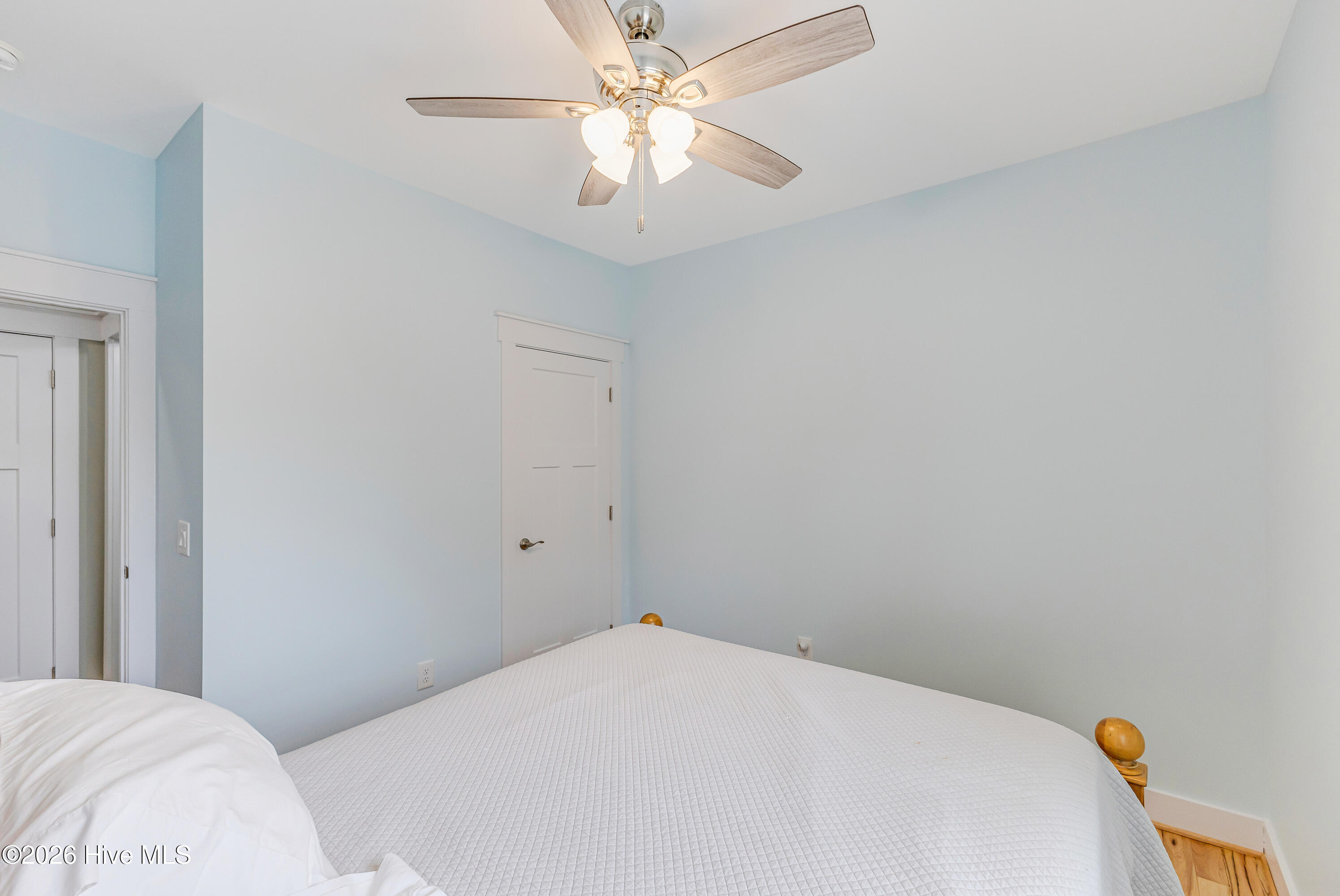 100555822 | Photo 28