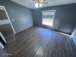 100566011 | Photo 16