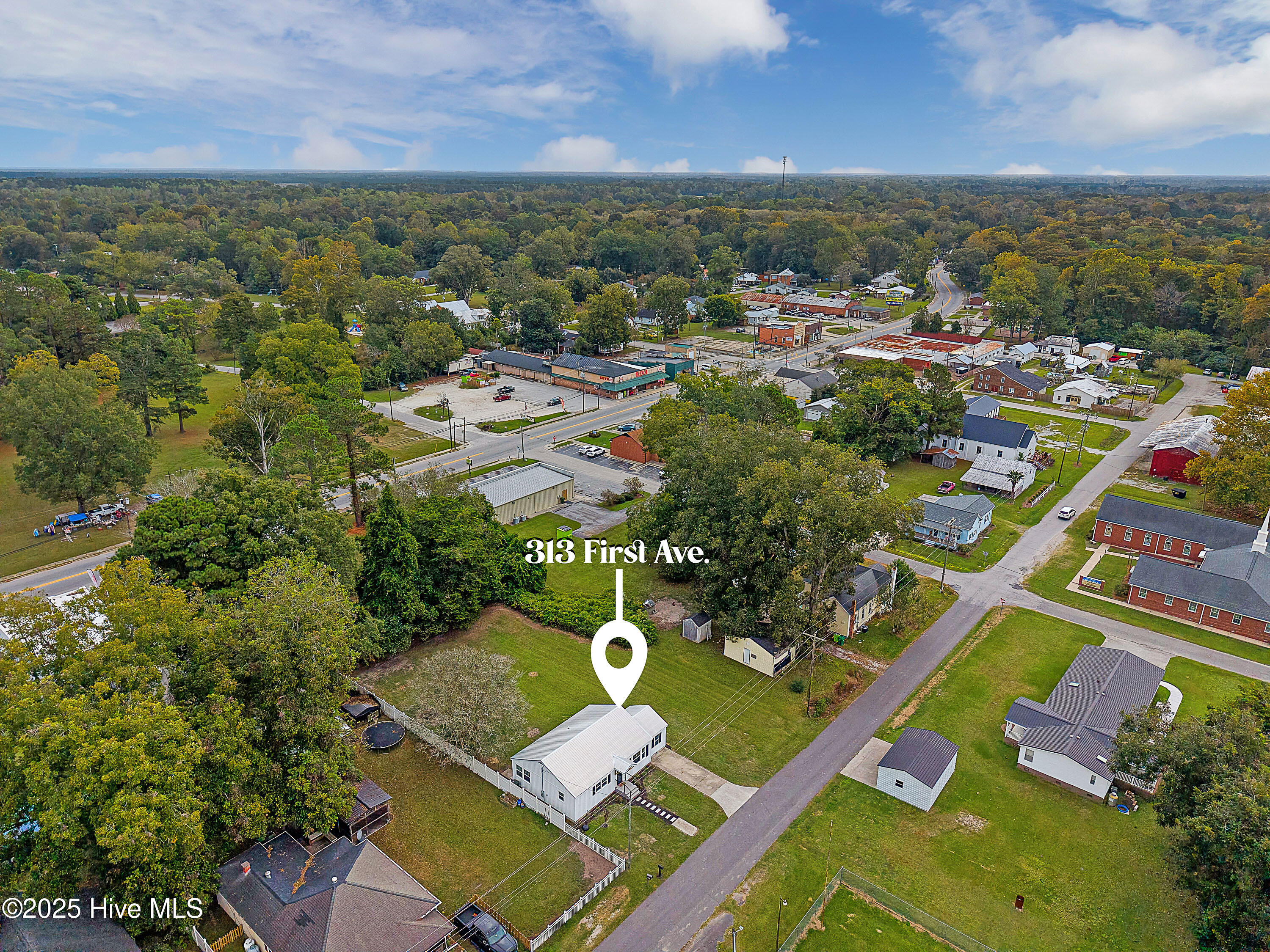 Homes for sale in Vanceboro, NC | 313 First Ave, Vanceboro, NC 28586 | MLS# 100535577