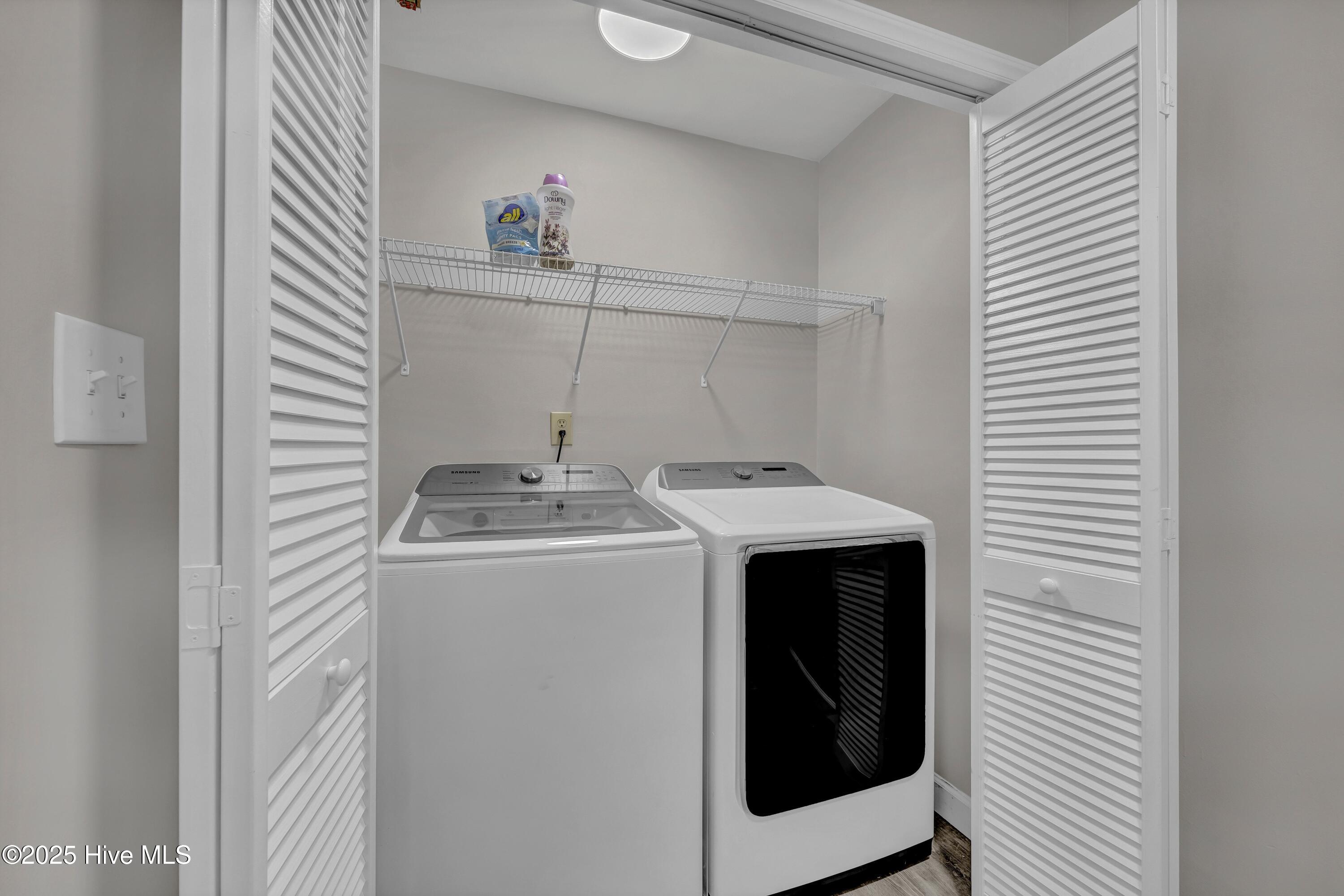 100546992 | Photo 13