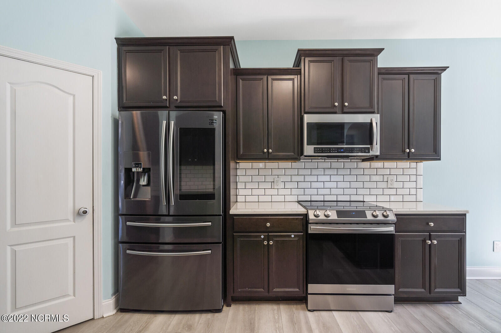 100556304 | Photo 24