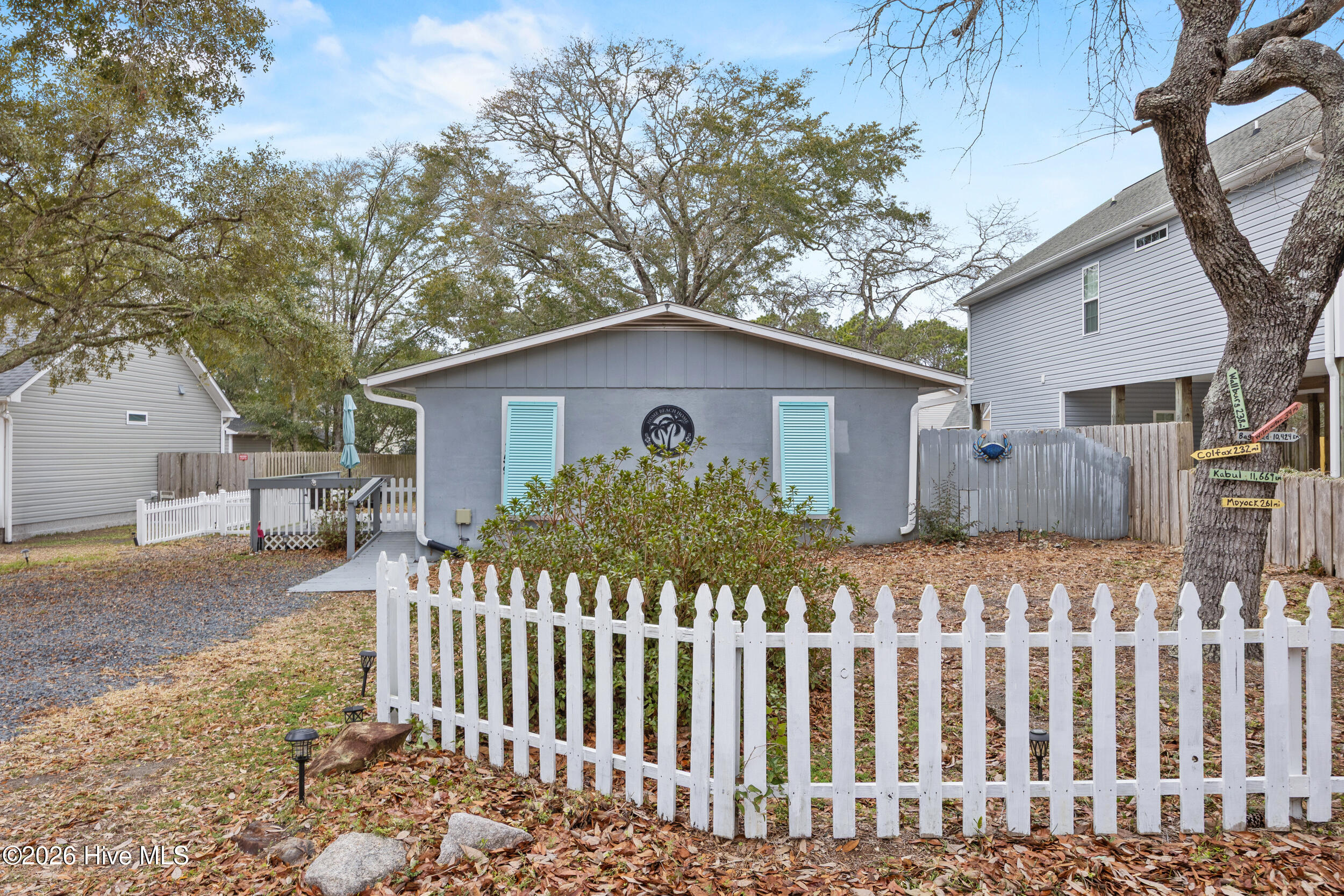 Homes for sale in Oak Island, NC | 159 Nw 4Th St, Oak Island, NC 28465 | MLS# 100554331
