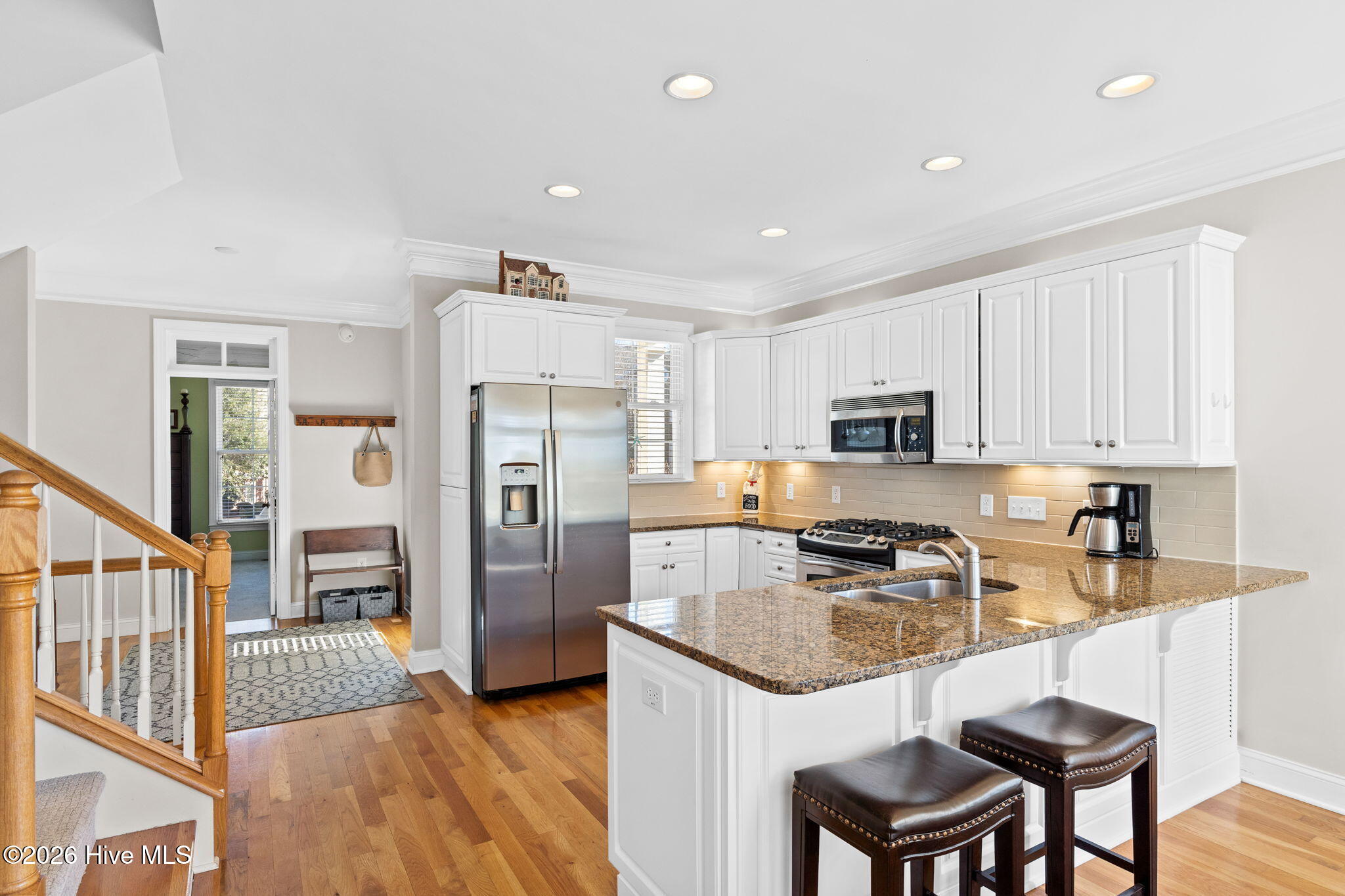 100550804 | Photo 14