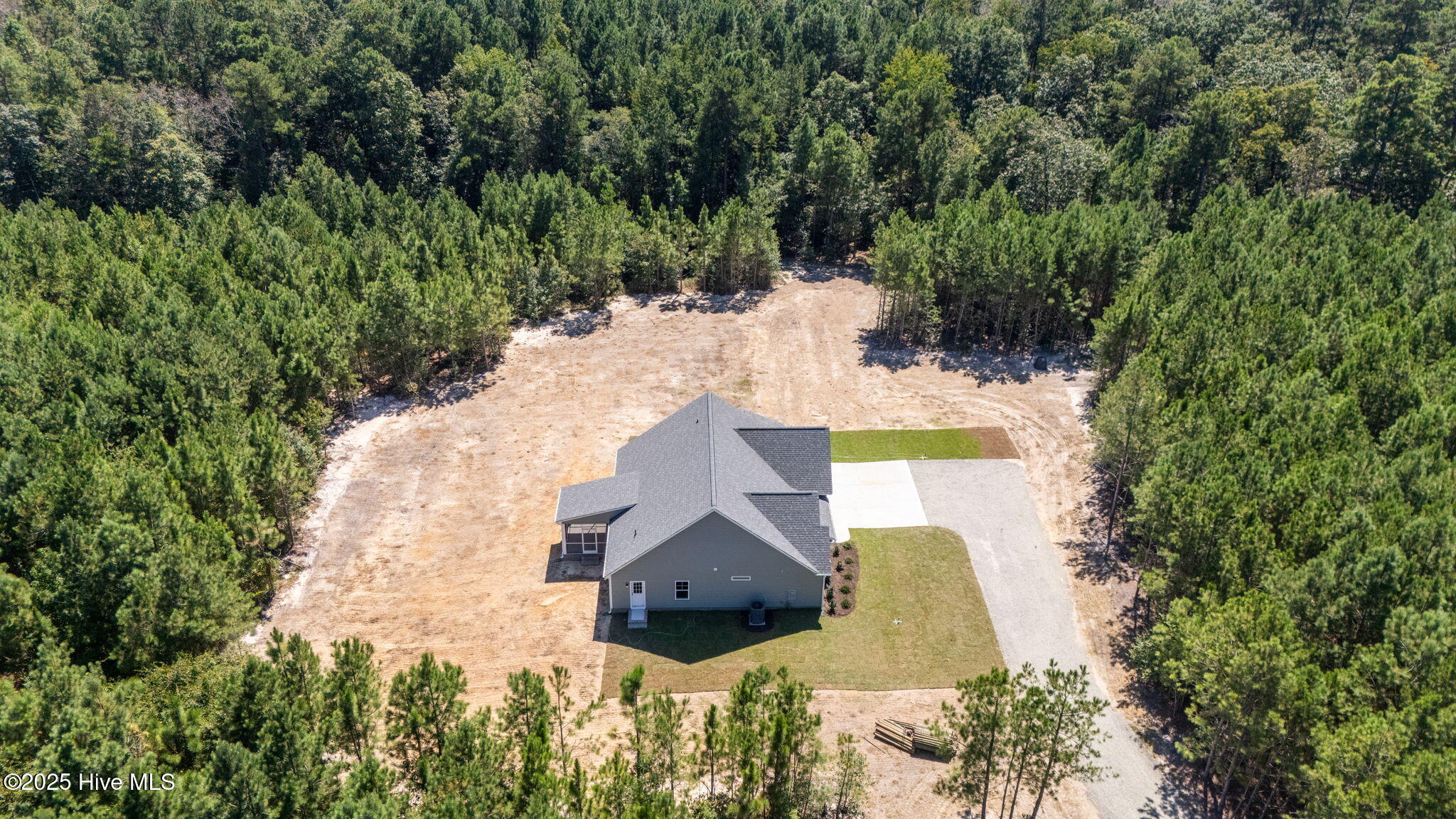 130 Hickory Pointer Way