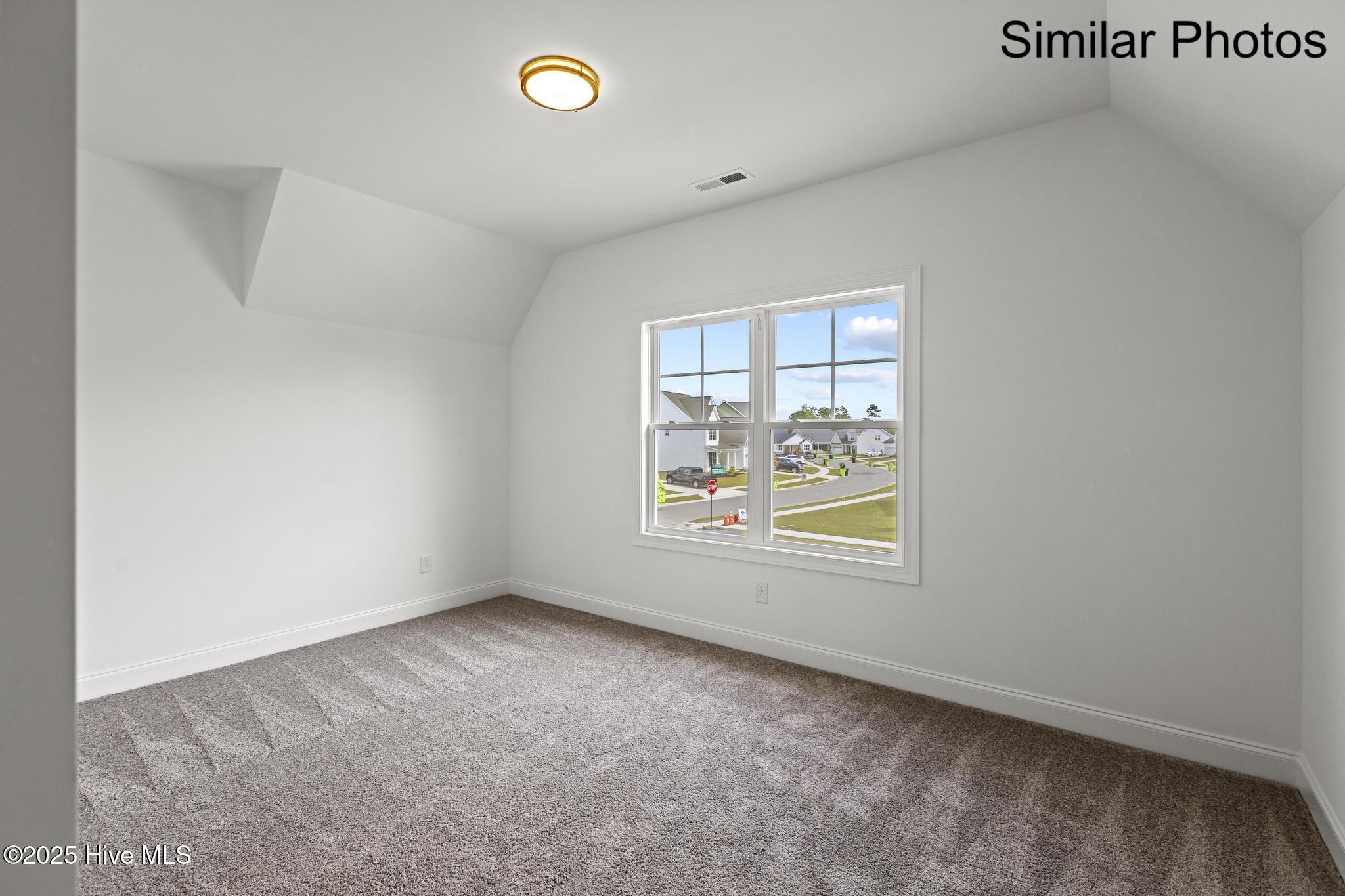 100530024 | Photo 35