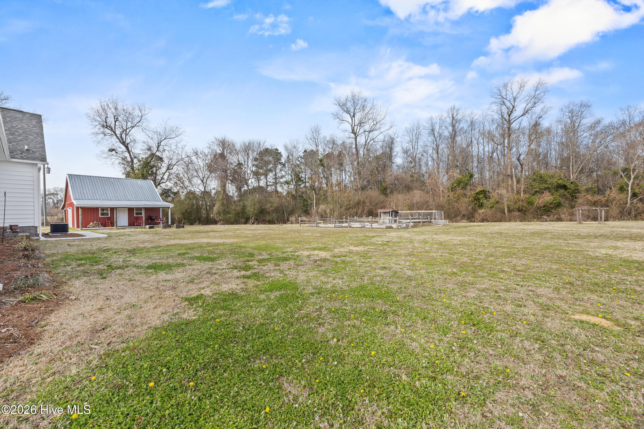 100556913 | Photo 43