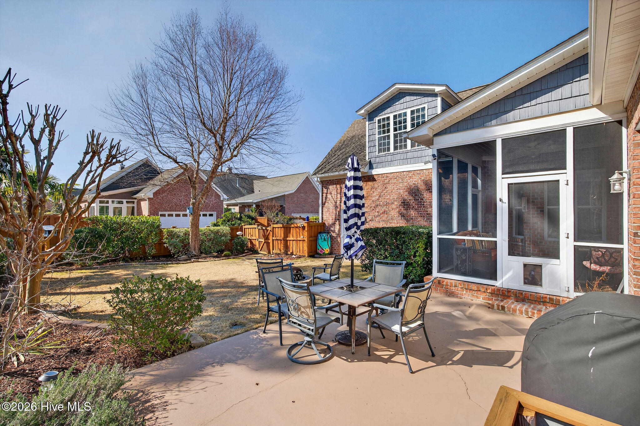 100554717 | Photo 45