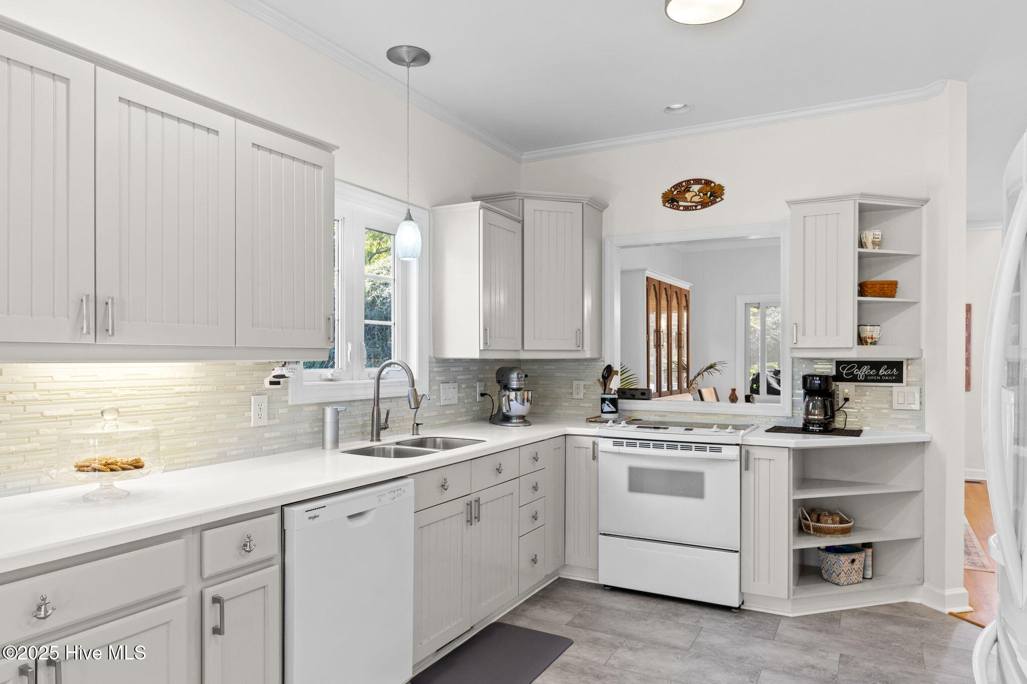 100537506 | Photo 27