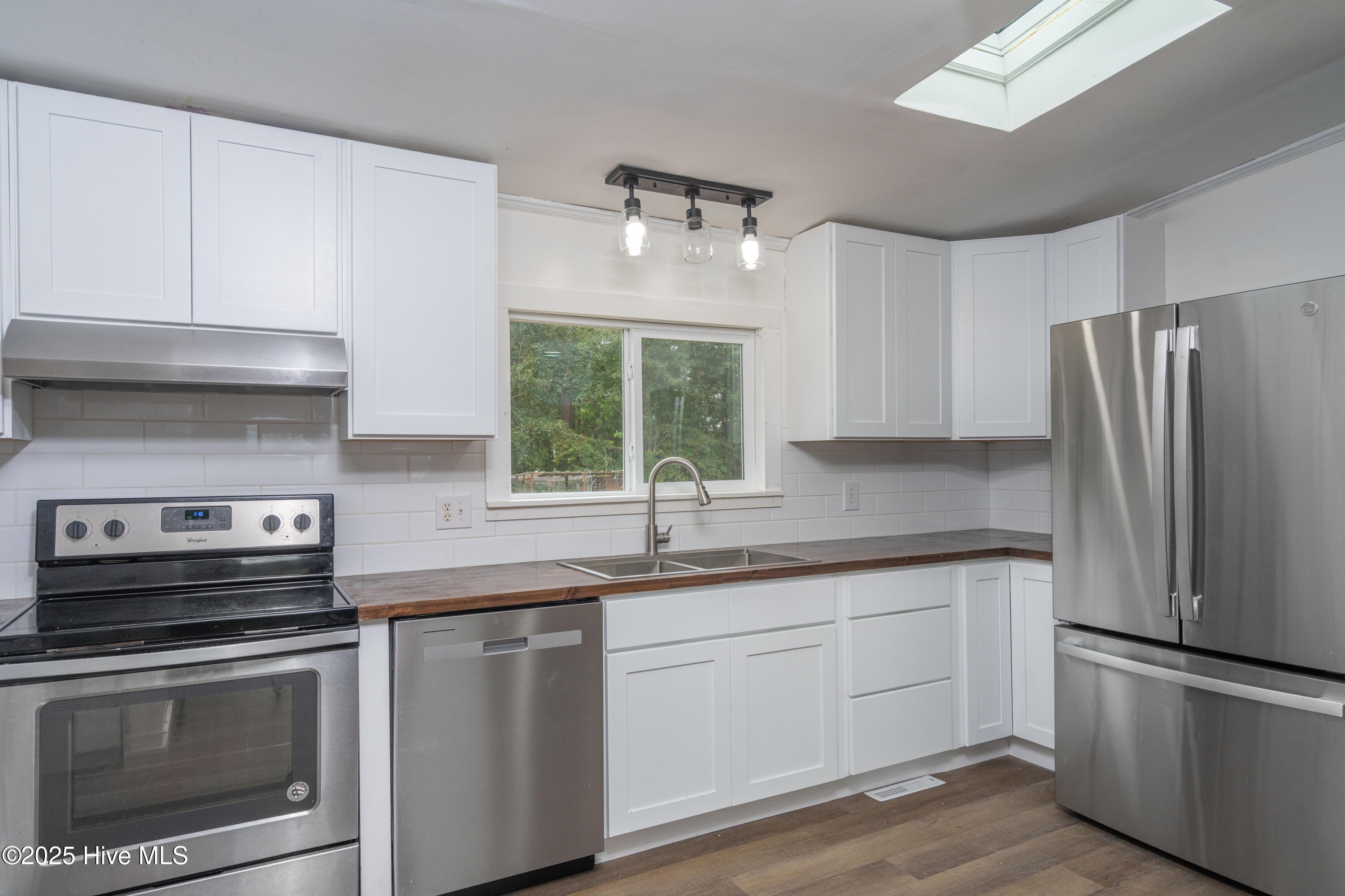 100536641 | Photo 23