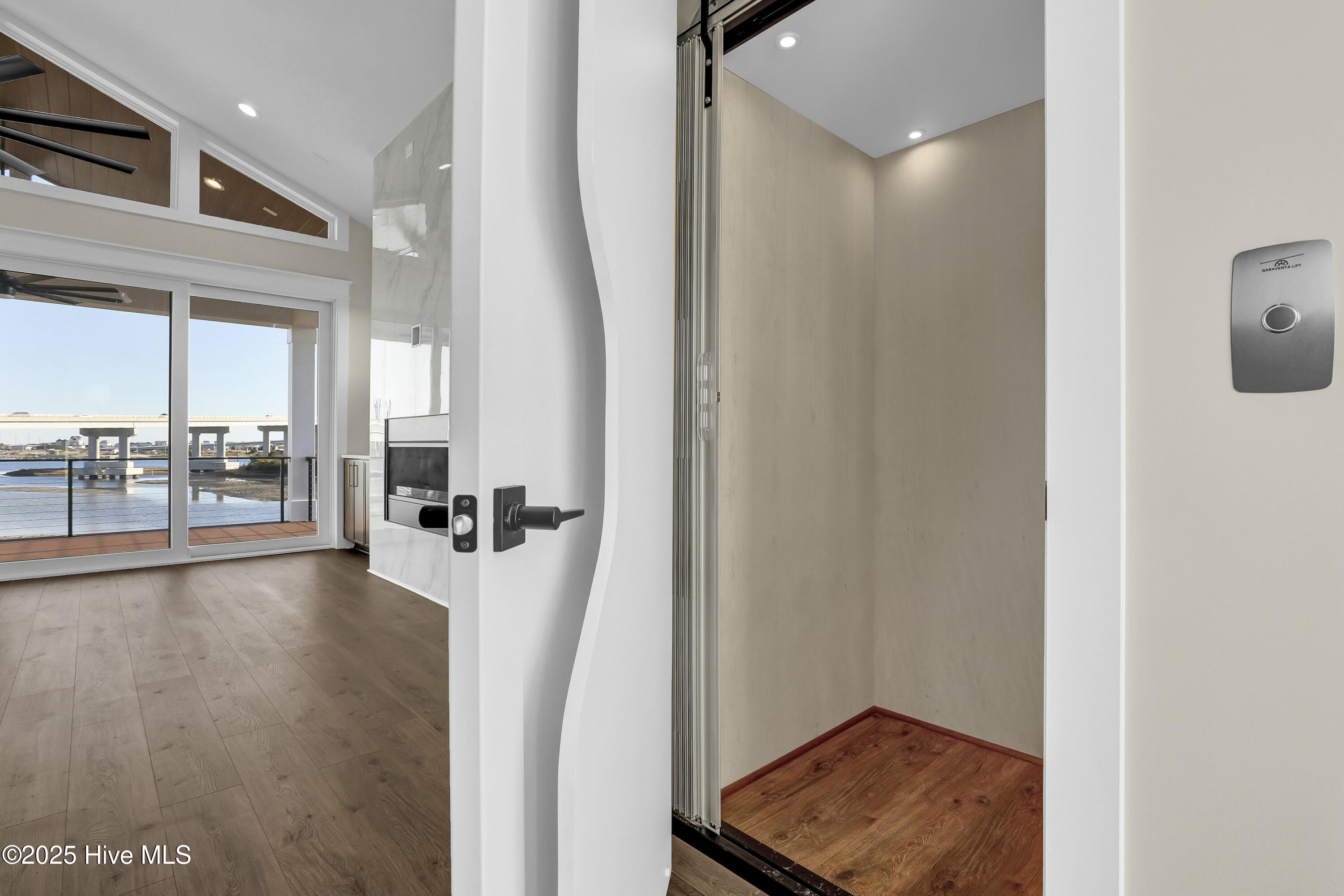 100544743 | Photo 21