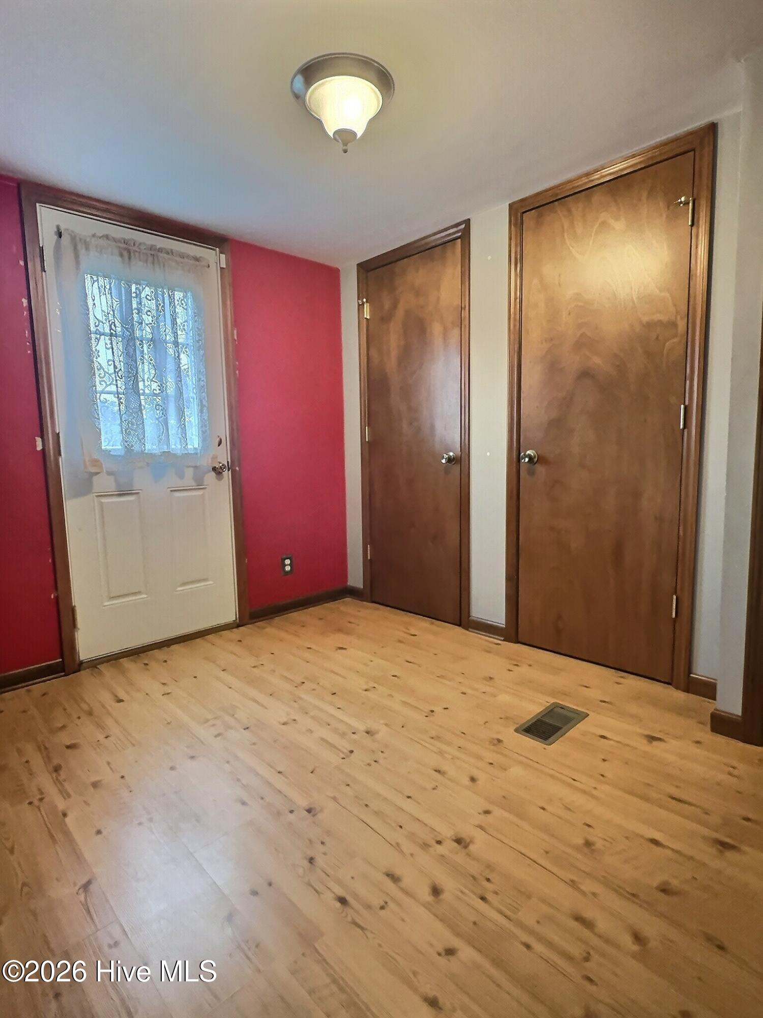 100522719 | Photo 21