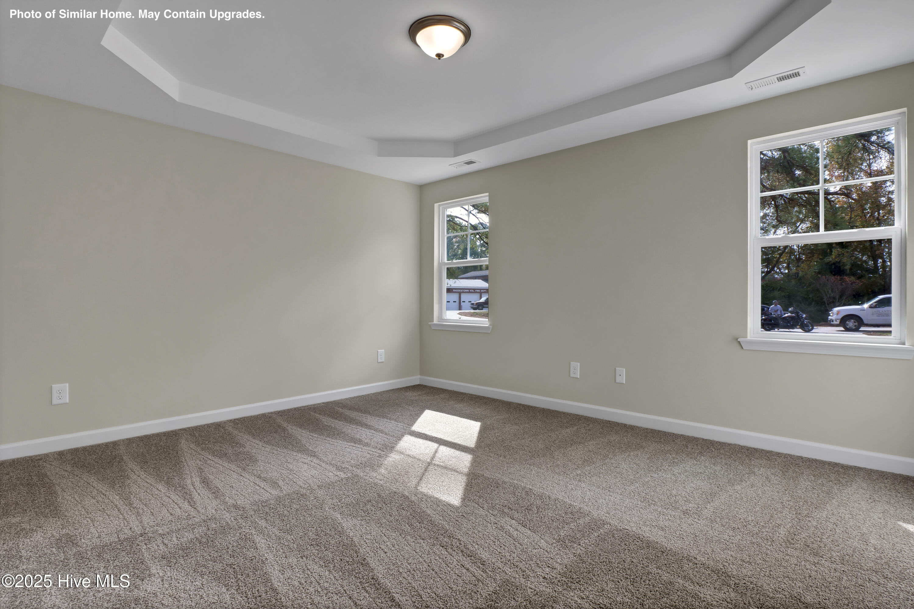 100542873 | Photo 14