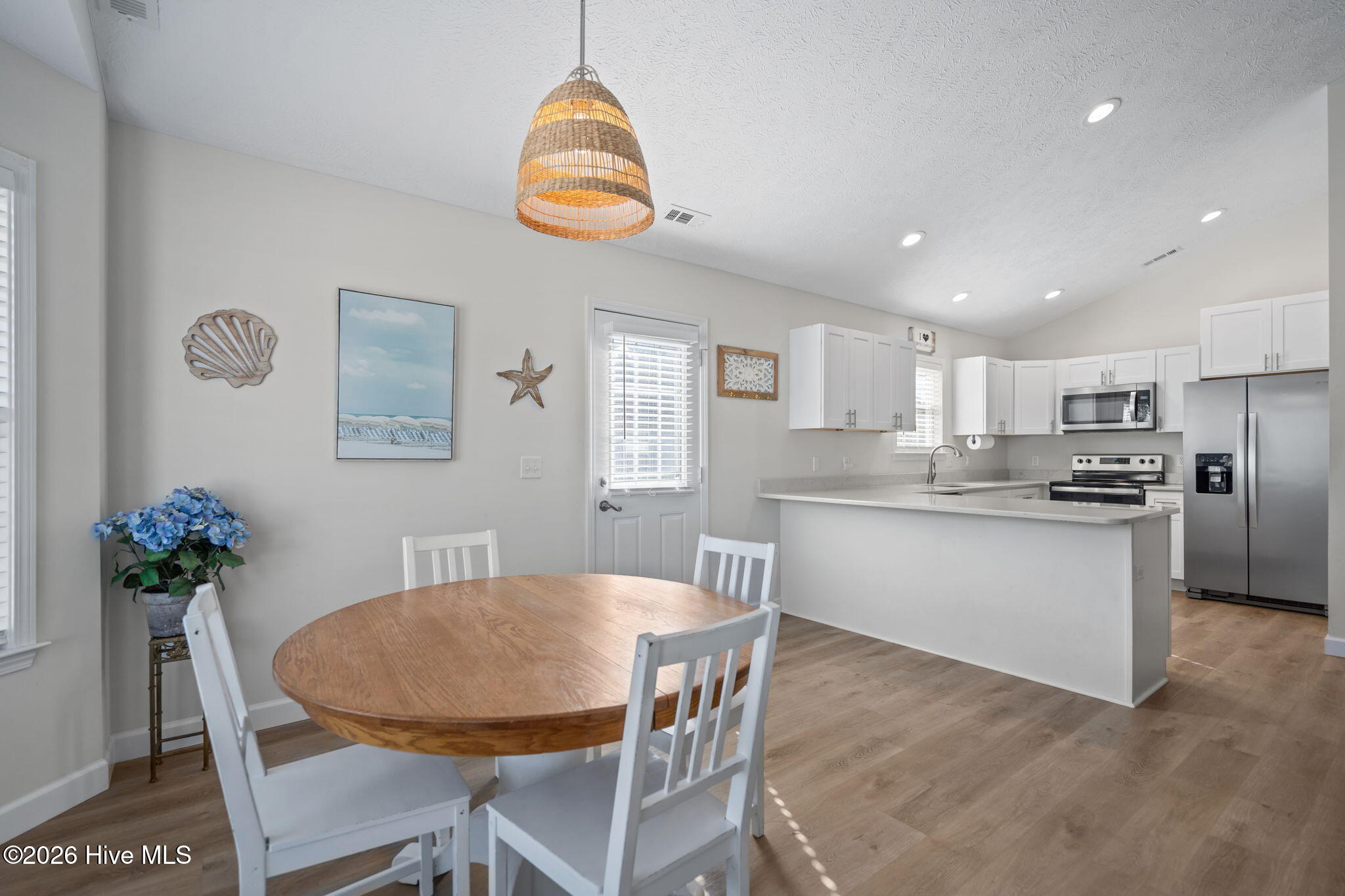 100555600 | Photo 37