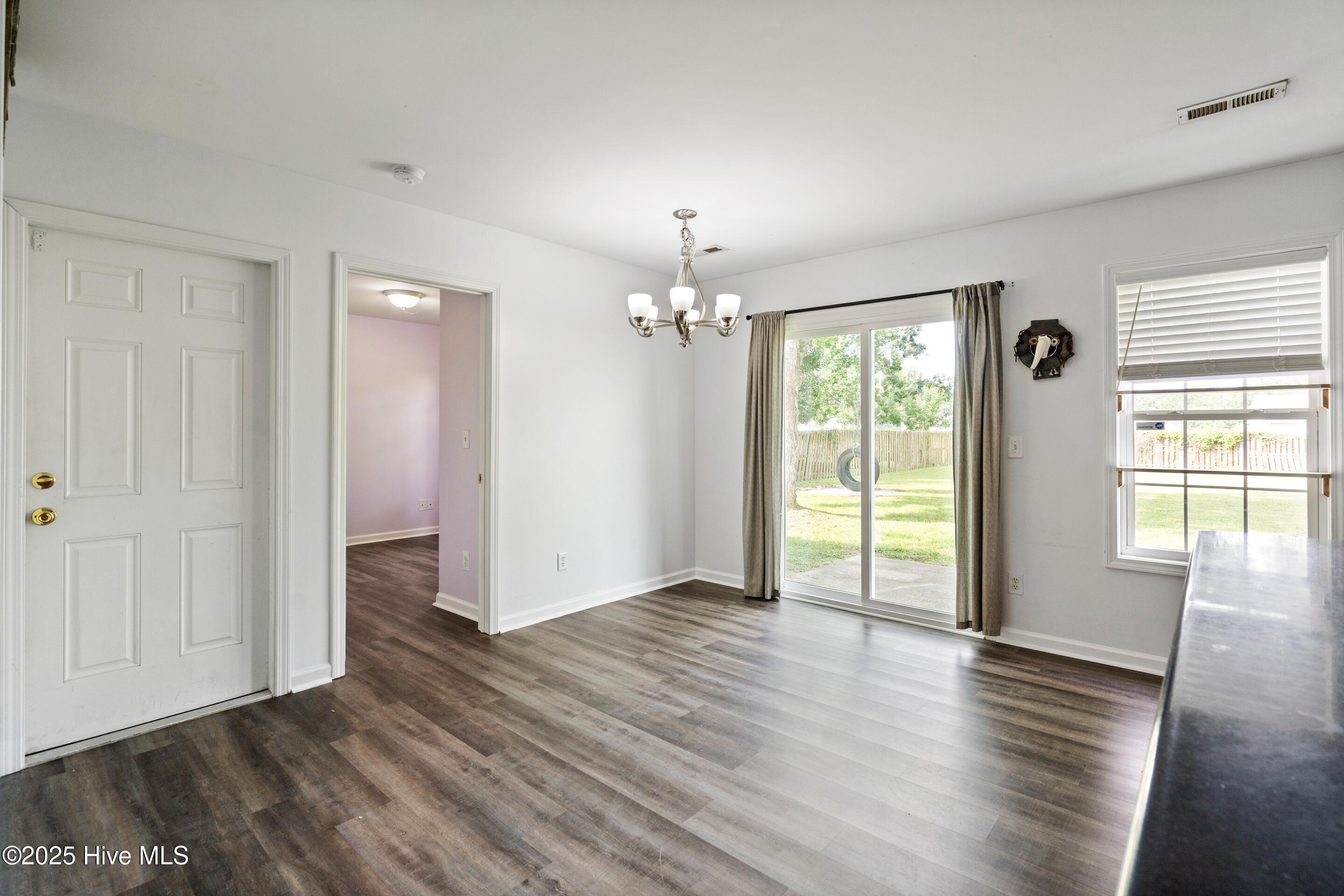 3127 Memory Lane, Castle Hayne, NC 28429 – photo 17: dining room
