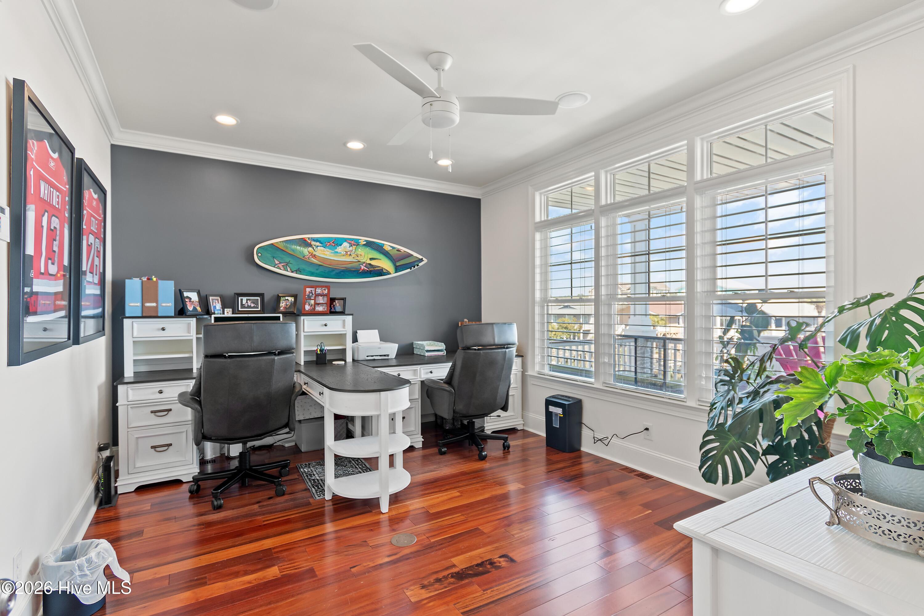 100562772 | Photo 57