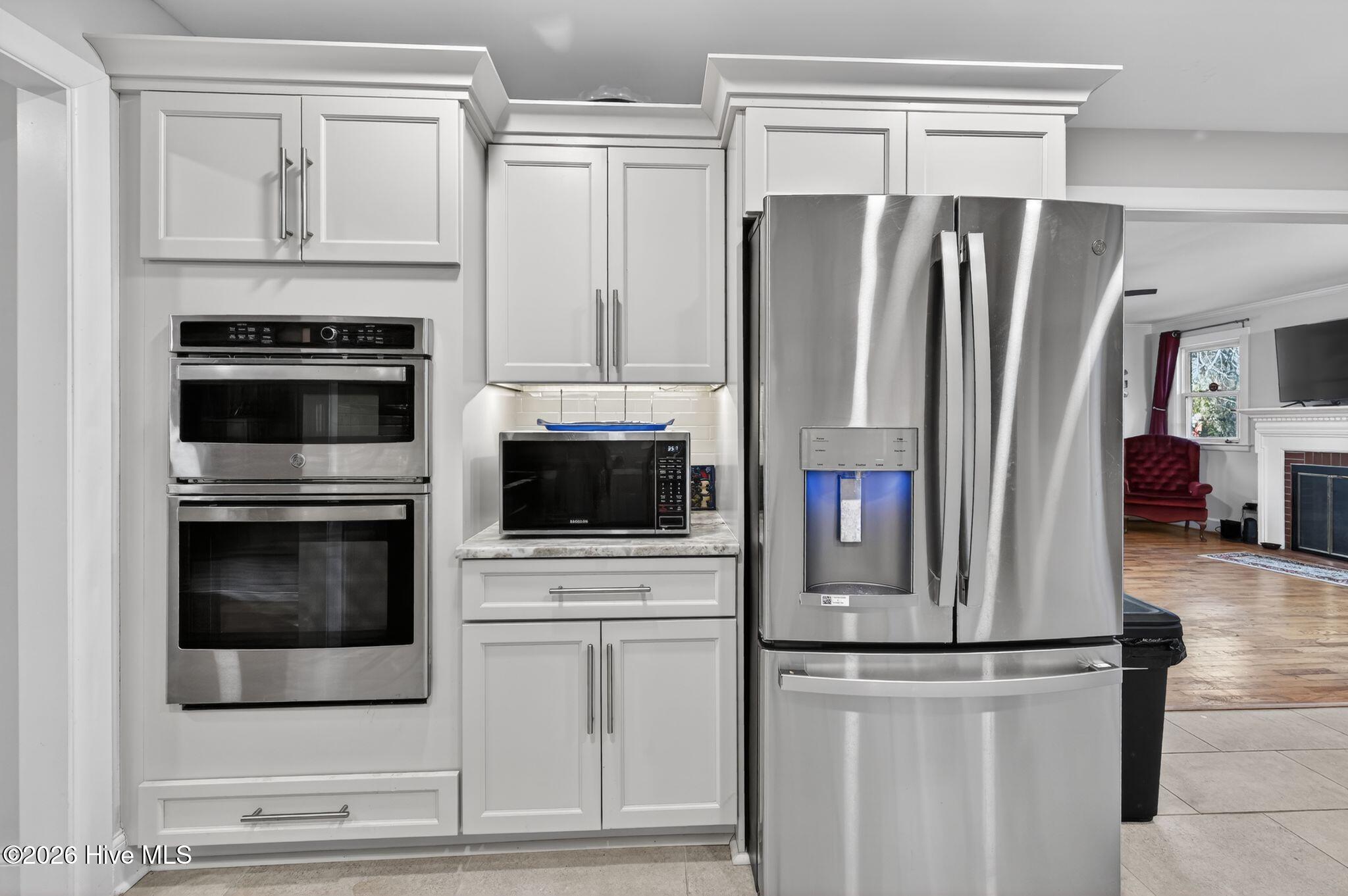 100551610 | Photo 13