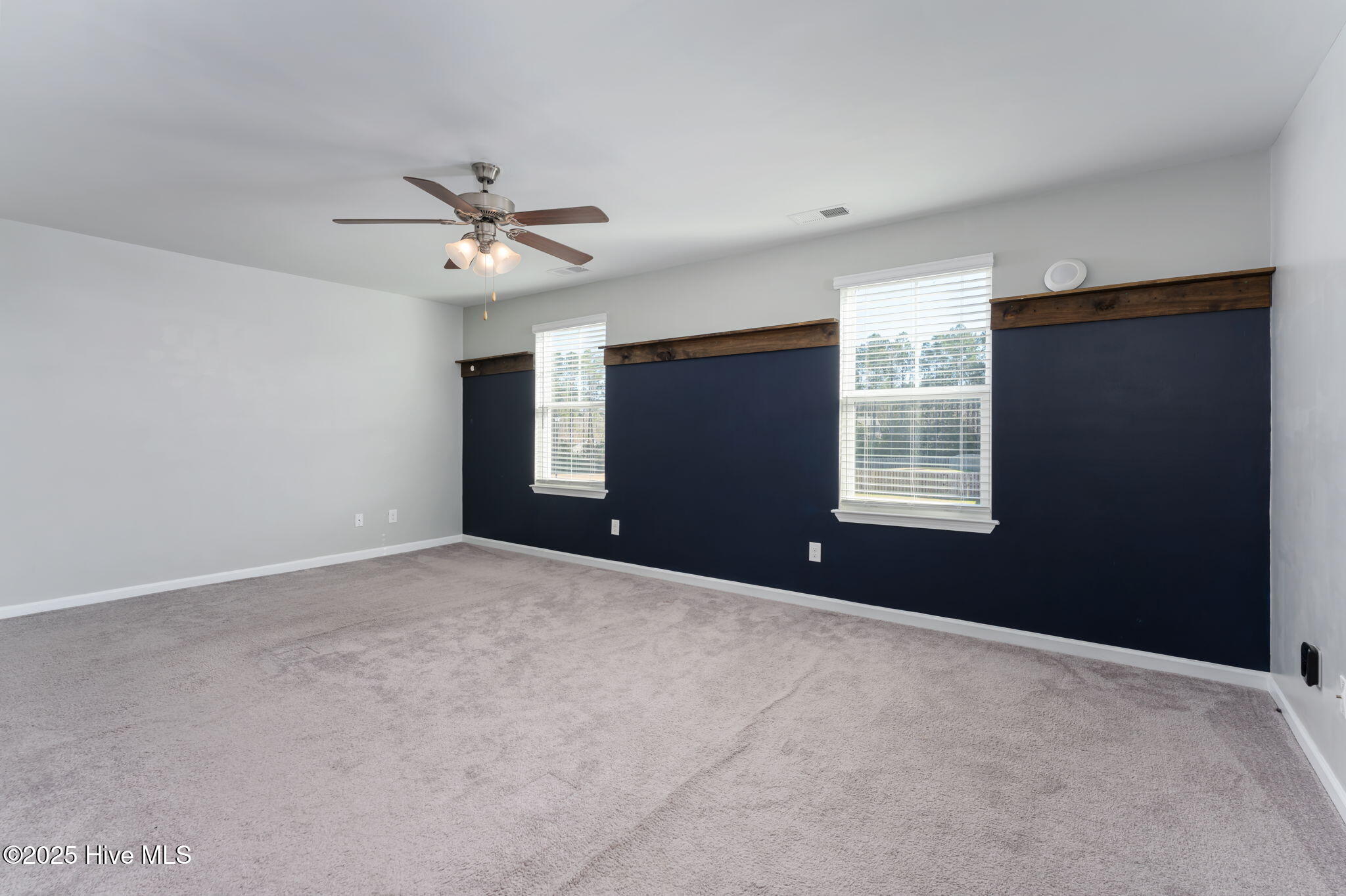 100523814 | Photo 21