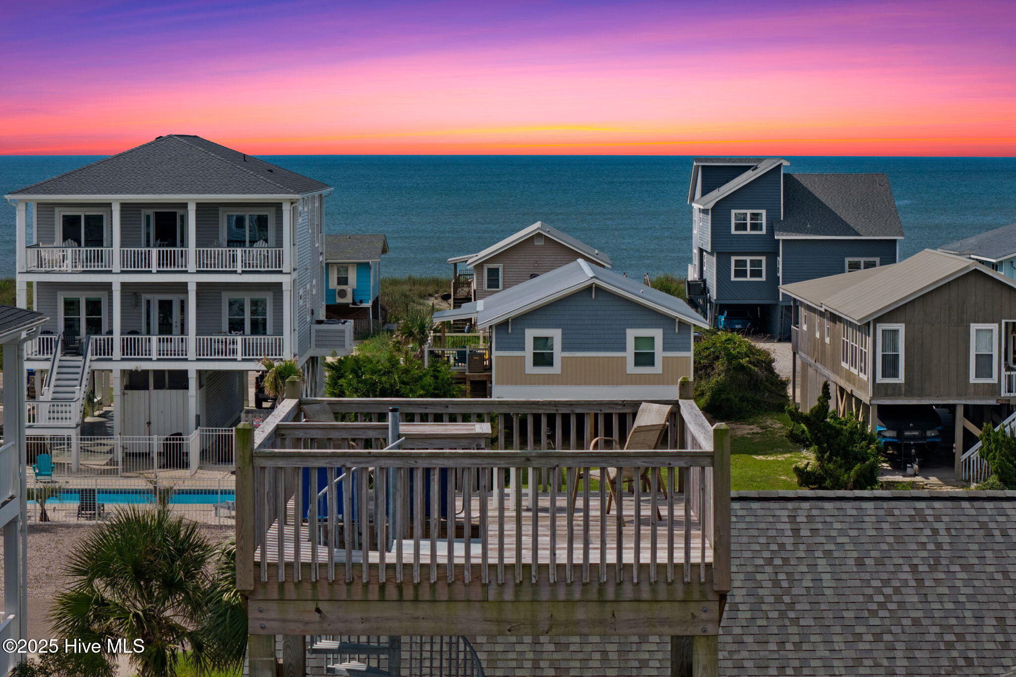 100527553 | Photo 10