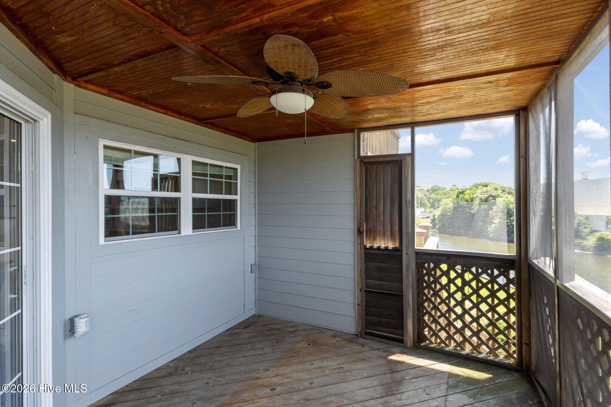 8711 Emerald Plantation Road 302,Emerald Isle