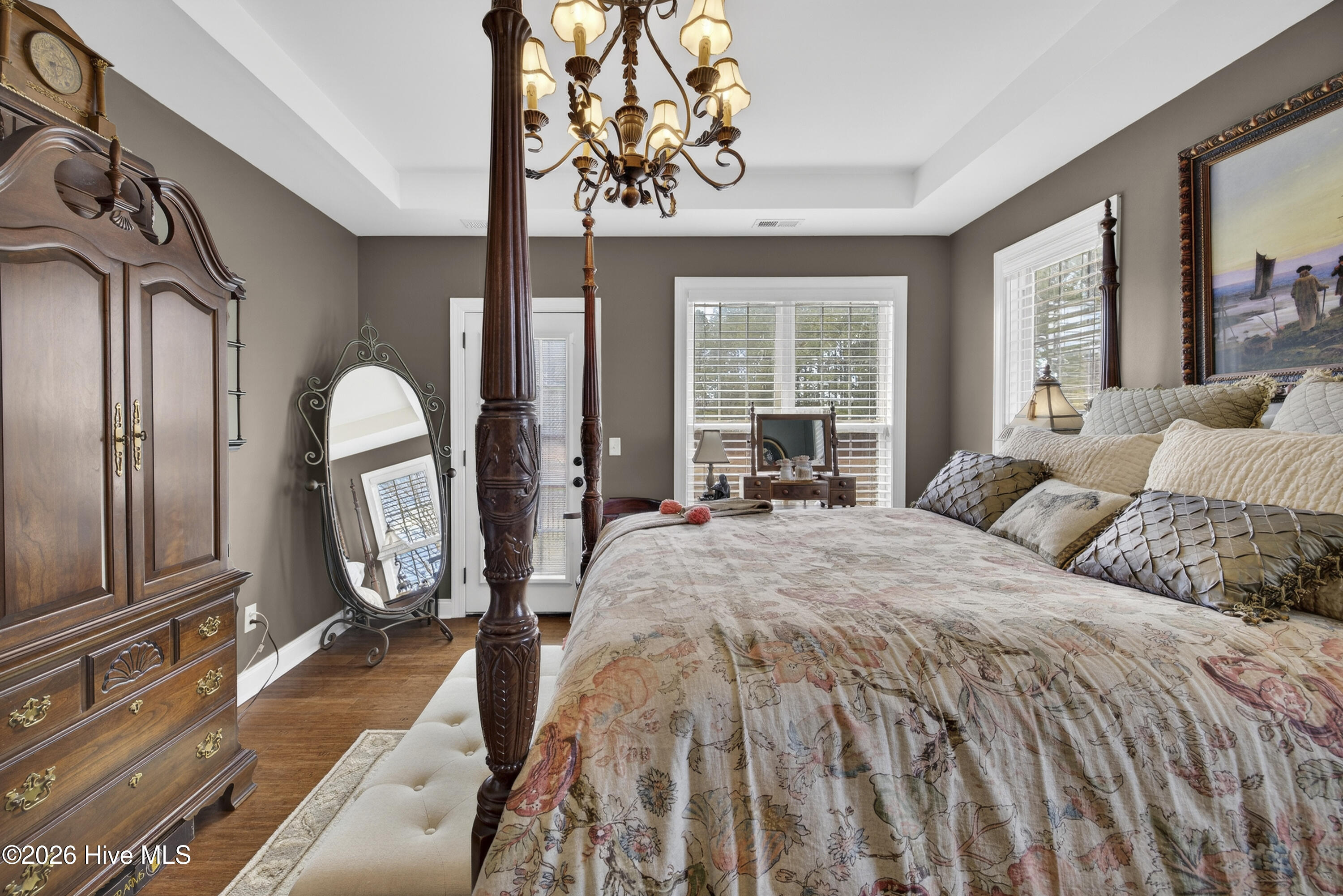 100558563 | Photo 25