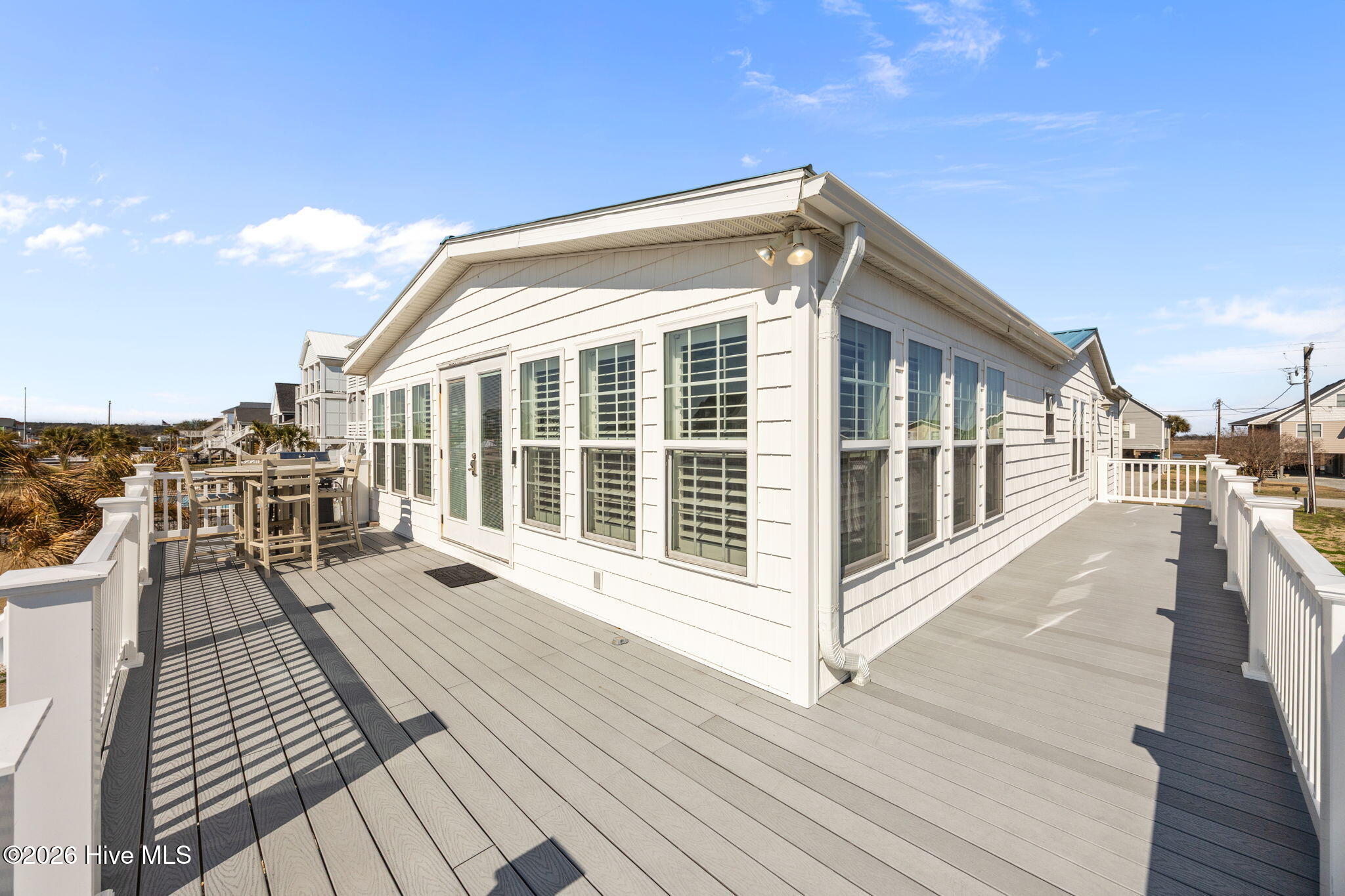 100558073 | Photo 36