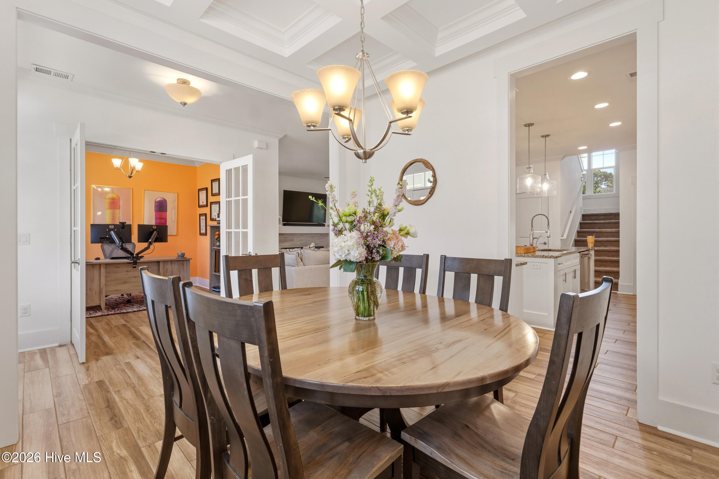 100564391 | Photo 10