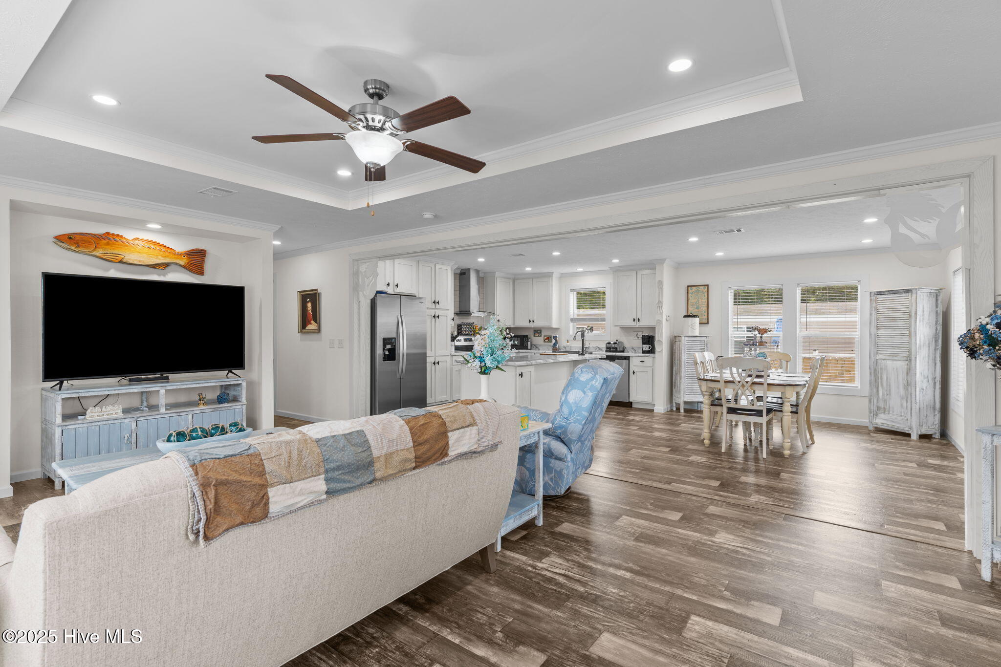 100530001 | Photo 17