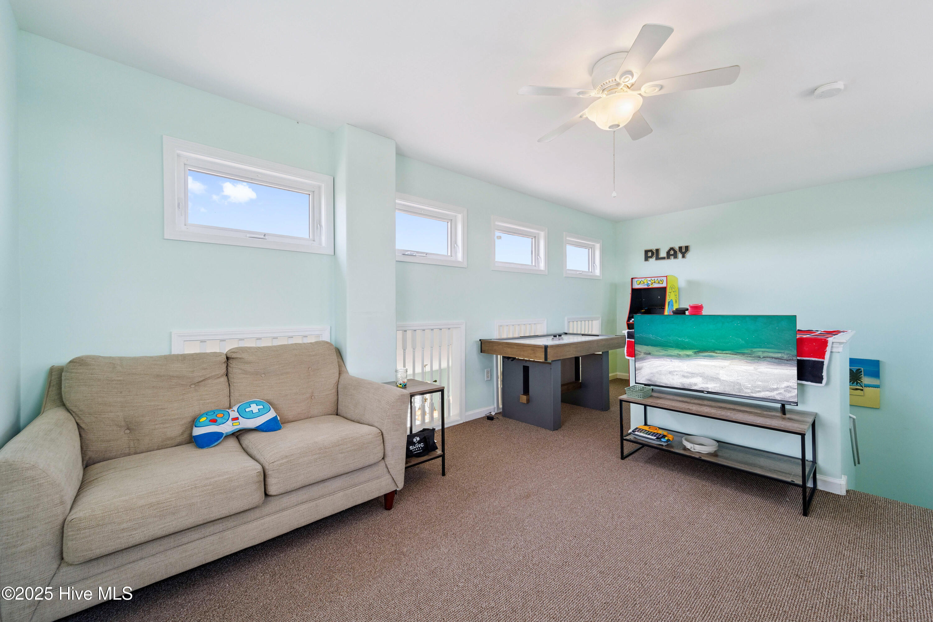 100556675 | Photo 126