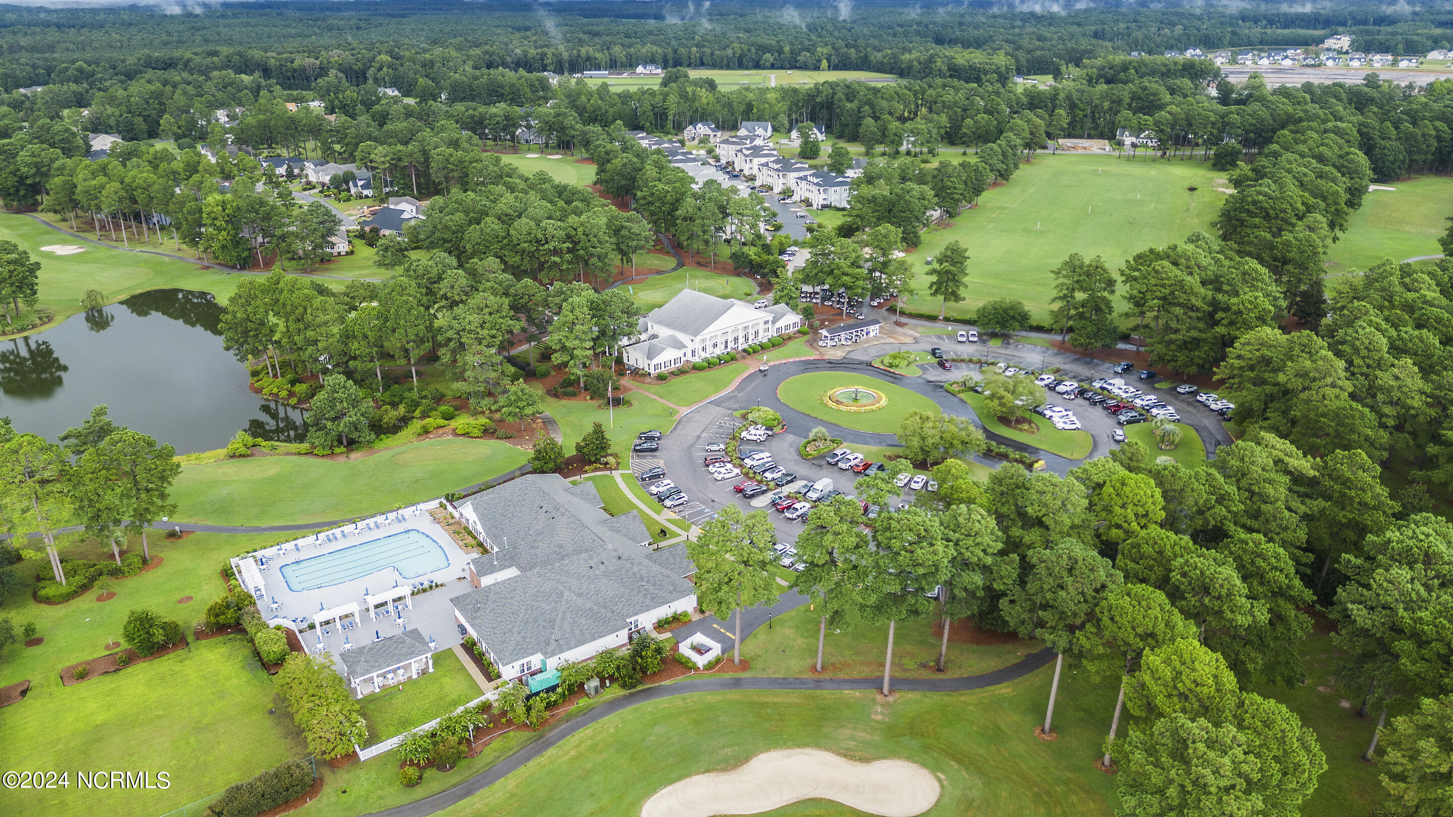 100467588 | Photo 43