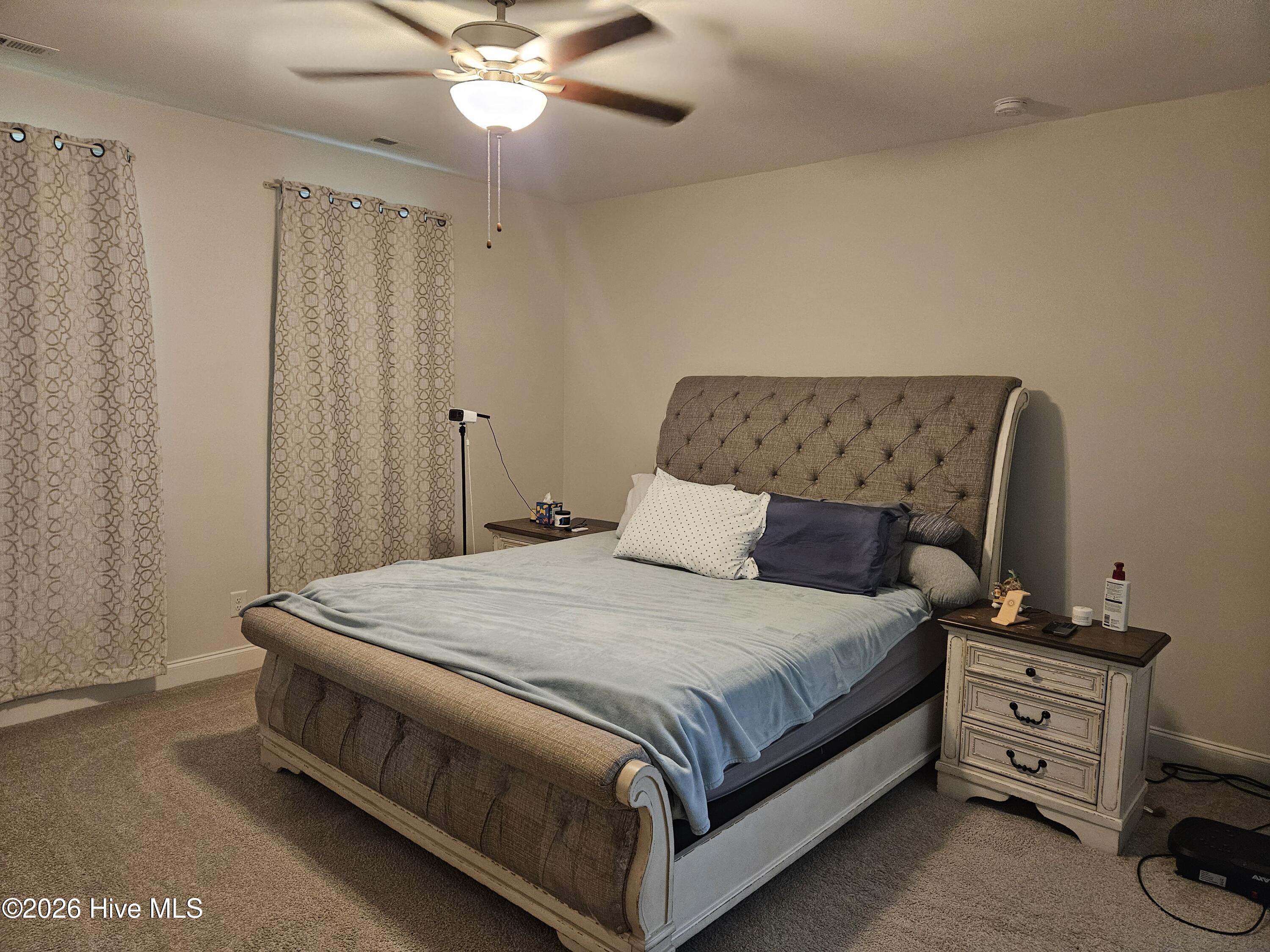 100569163 | Photo 12