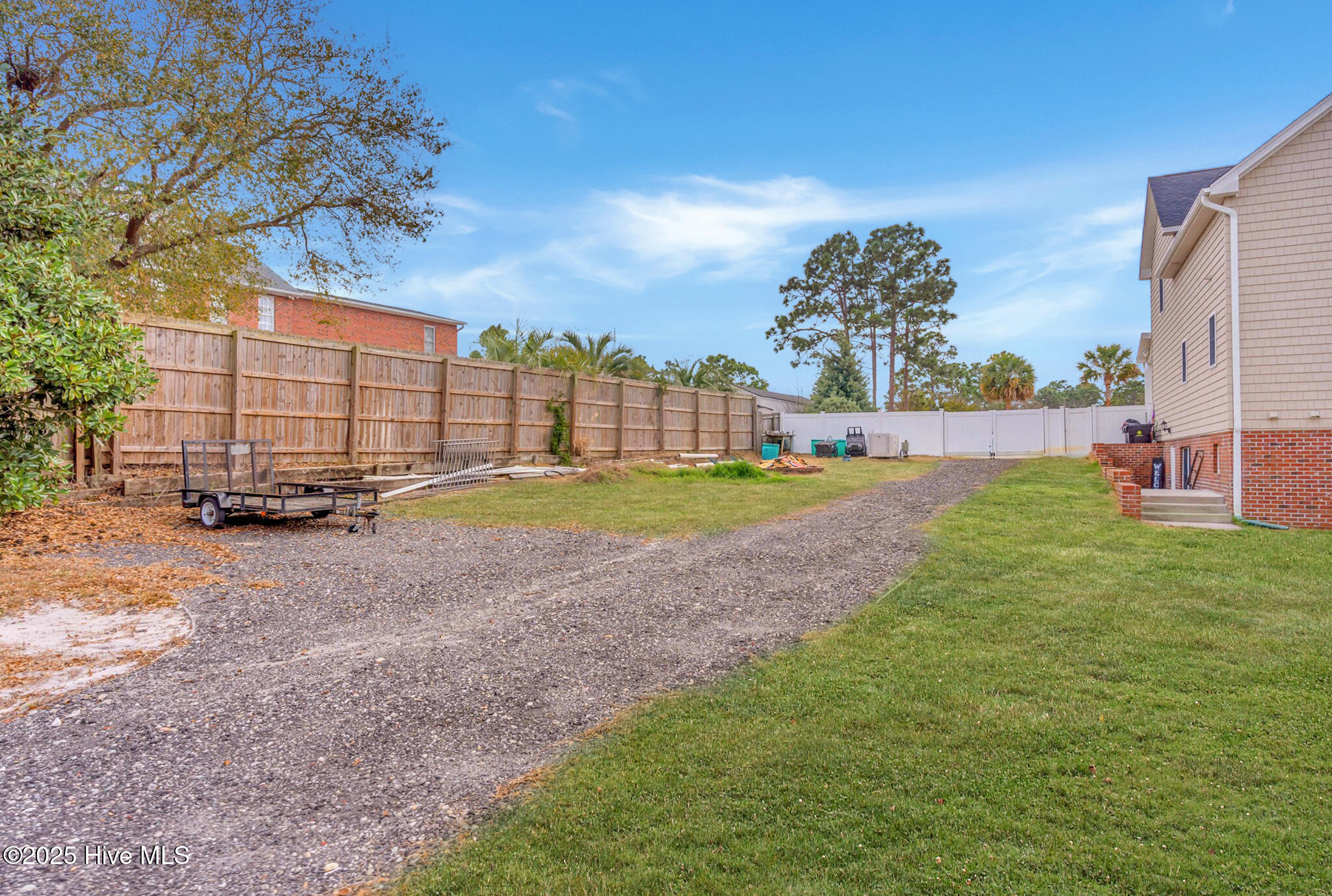 100494637 | Photo 105