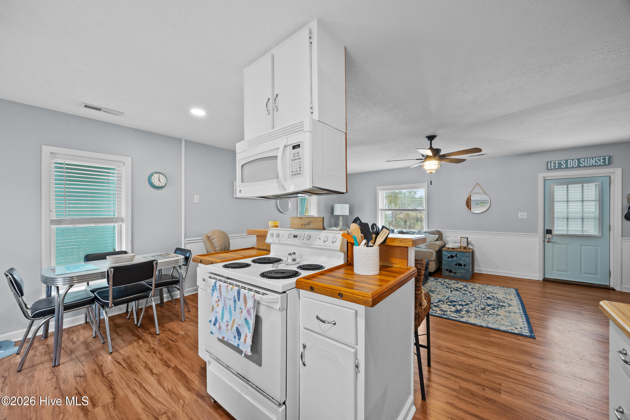 100554331 | Photo 19