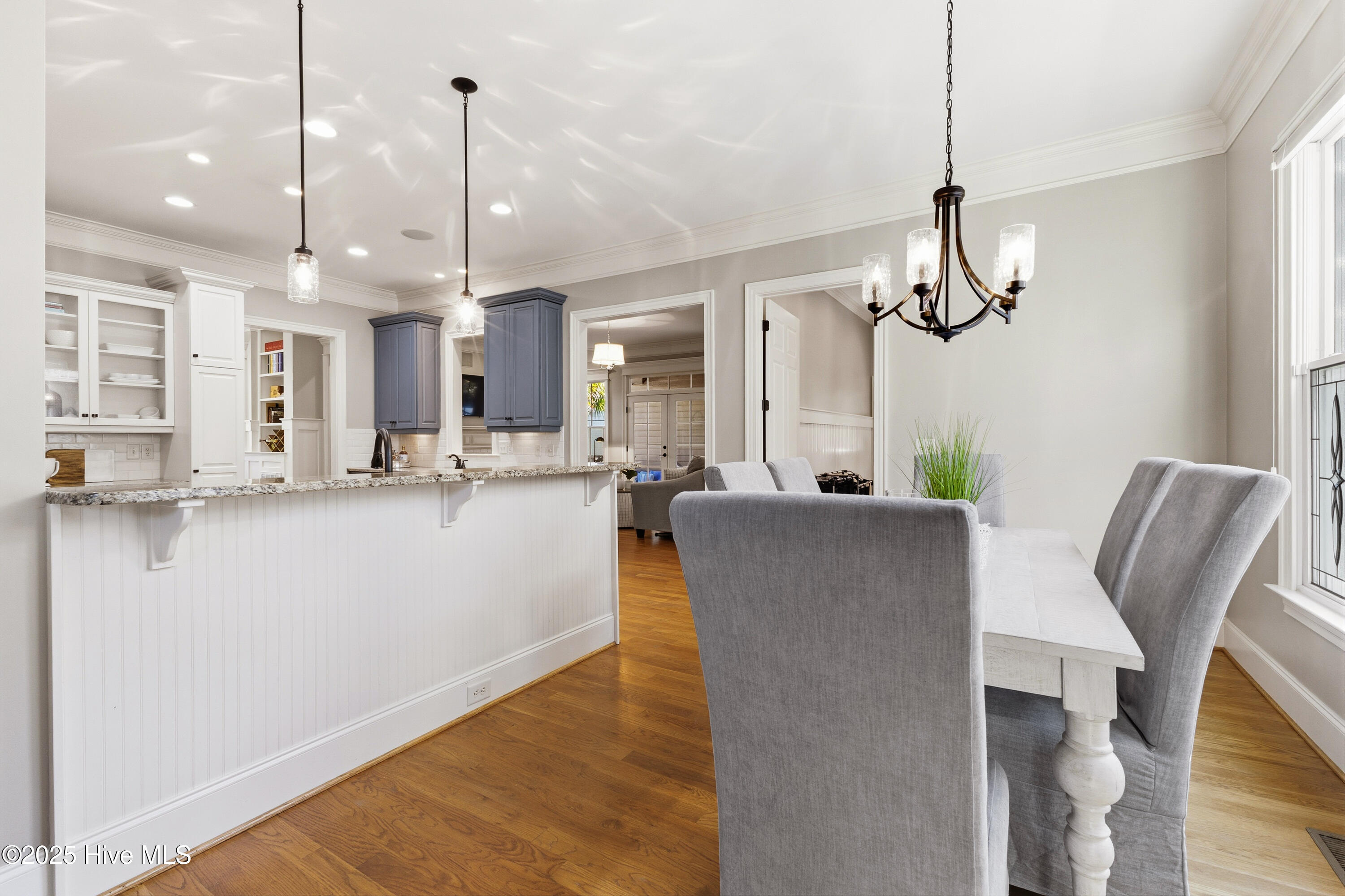 100541360 | Photo 19