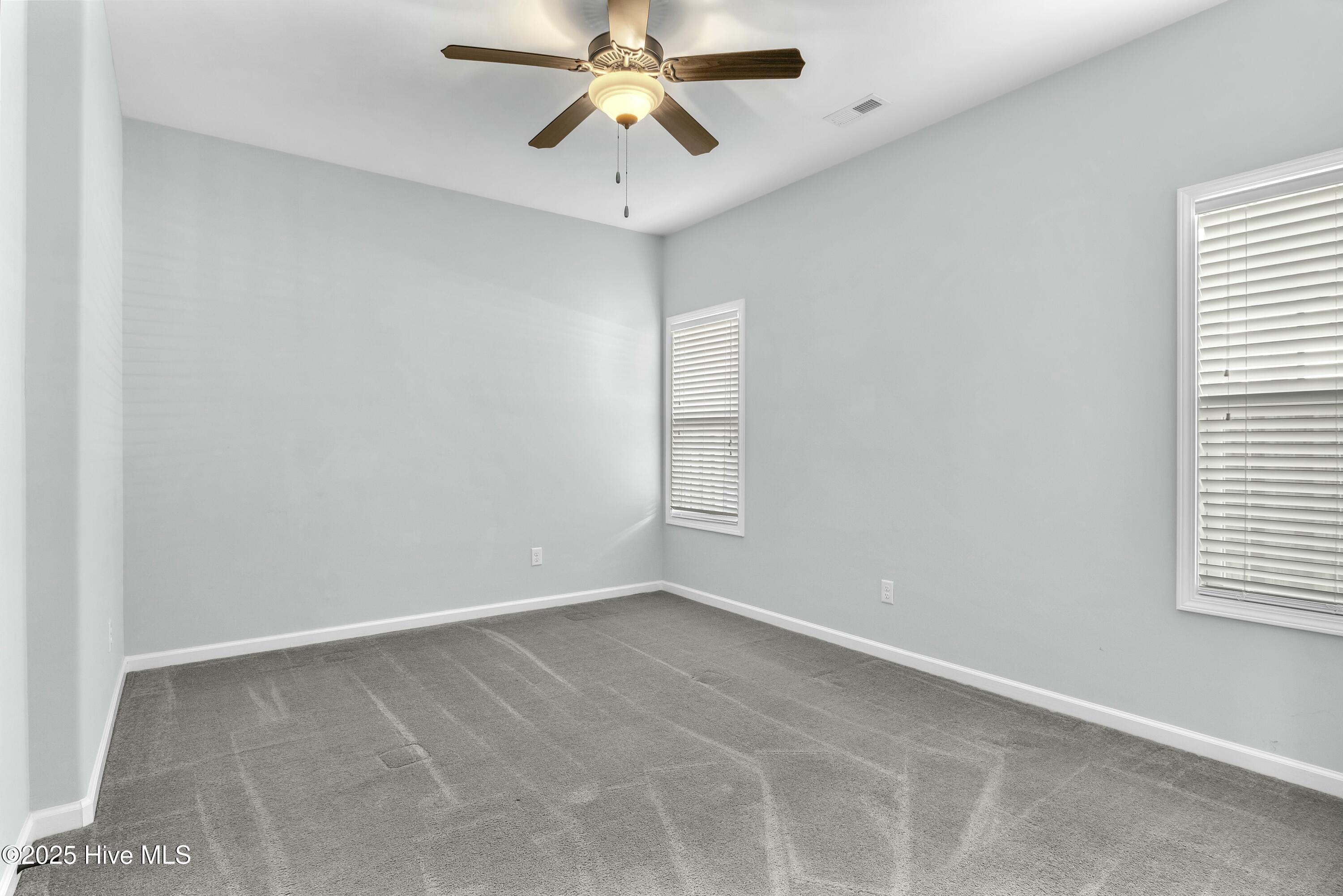 100489569 | Photo 29