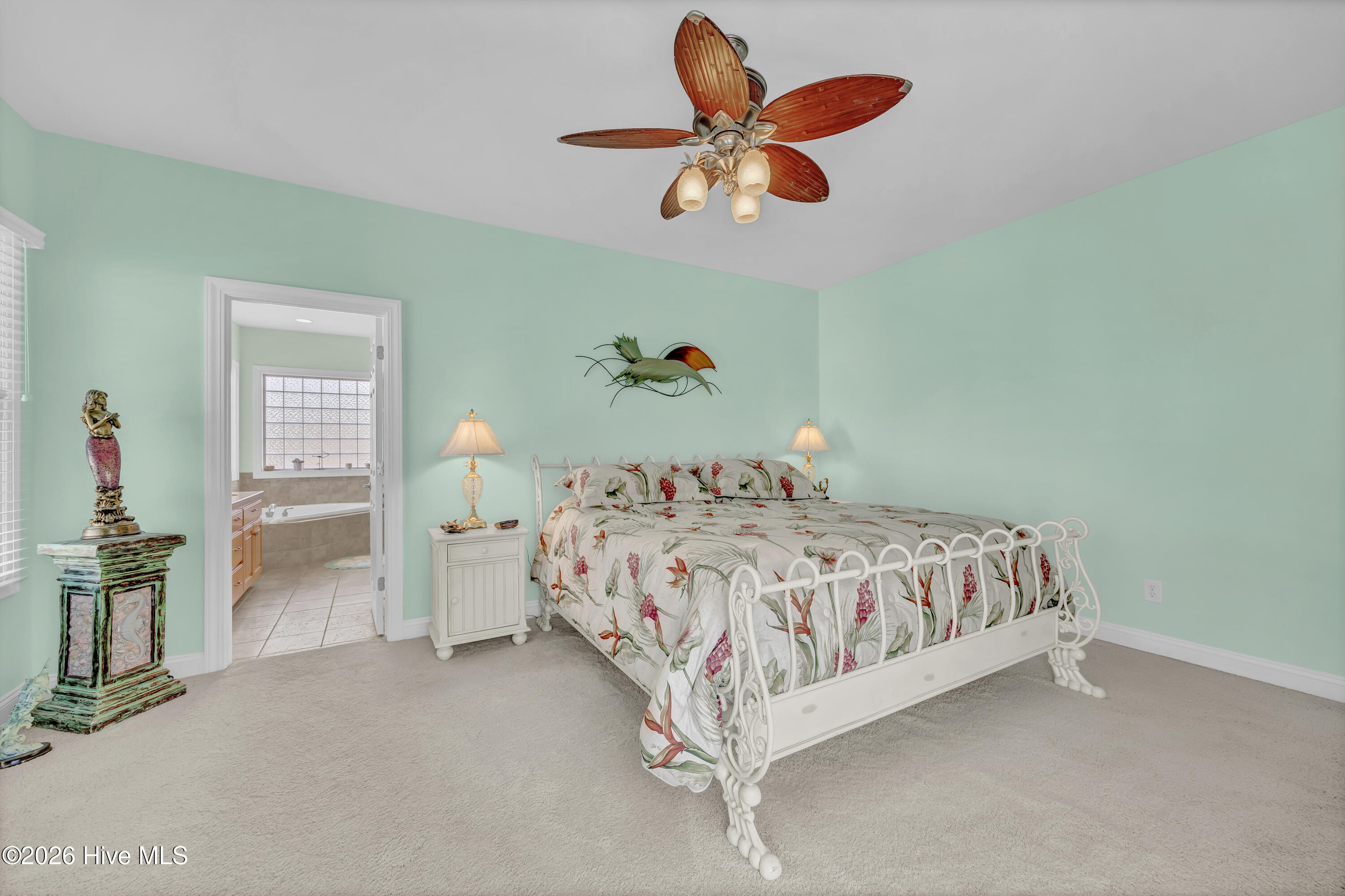 100560542 | Photo 20