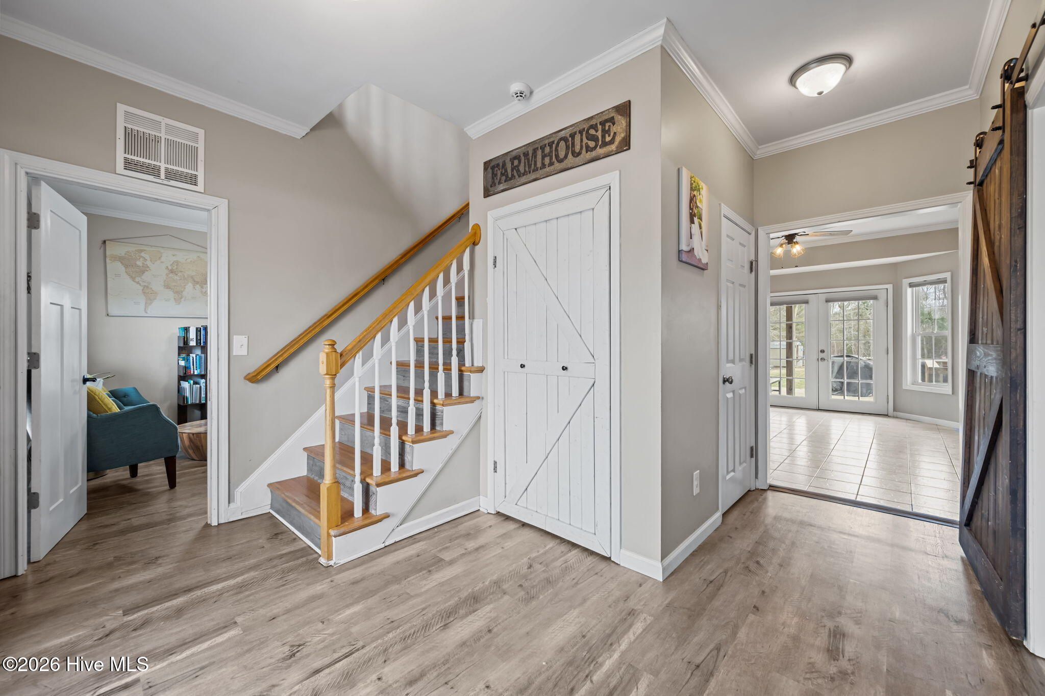 100557668 | Photo 10