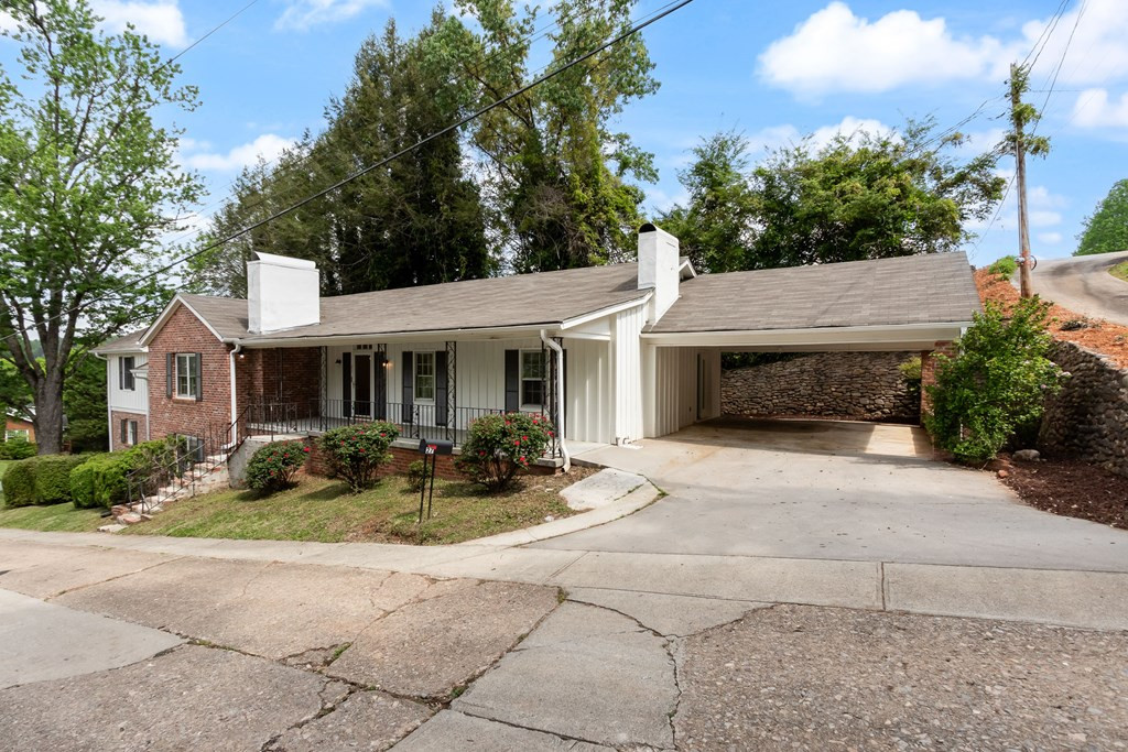27 Bayless Street, Murphy, NC 28906 Listing Photo  3
