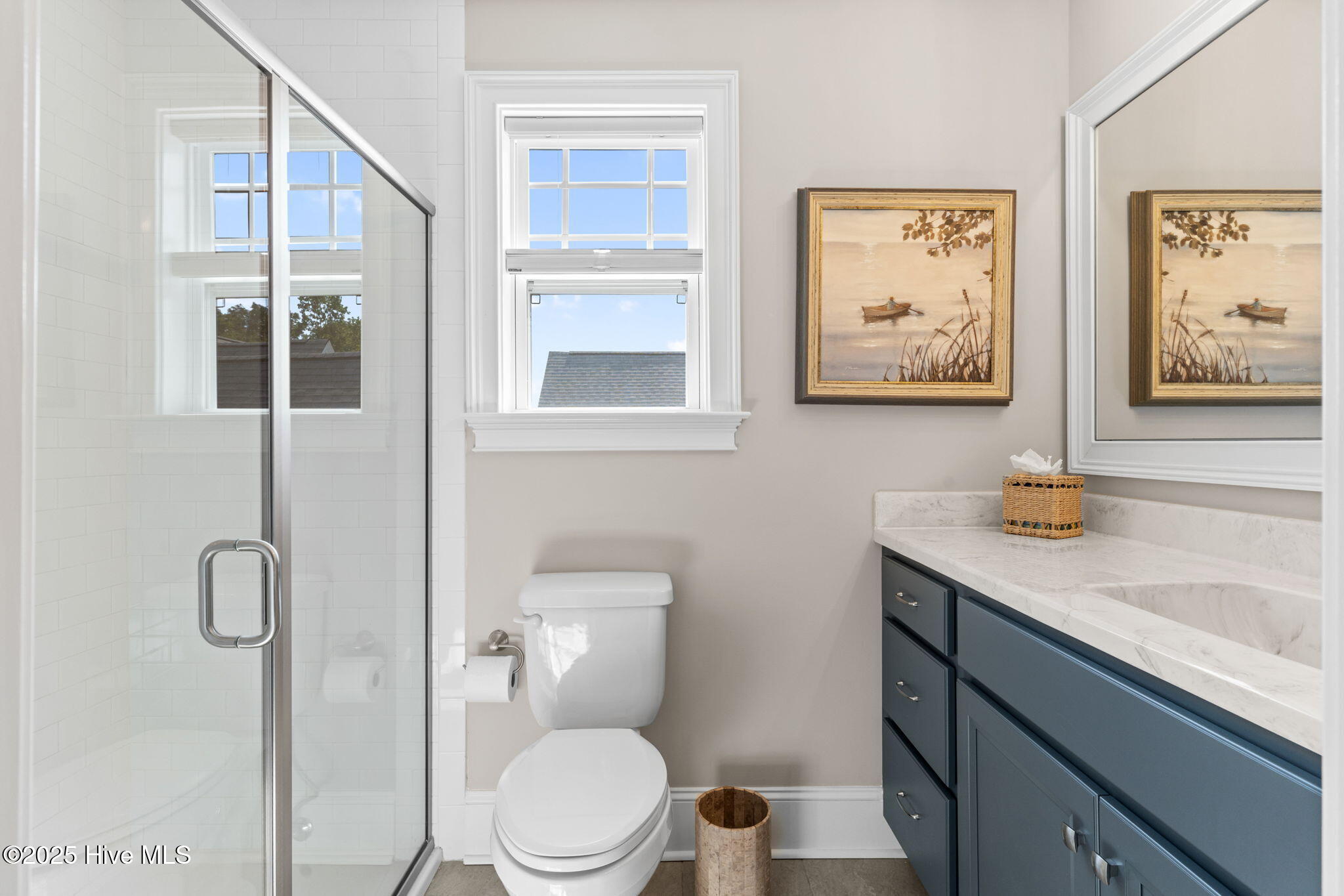 100529487 | Photo 32