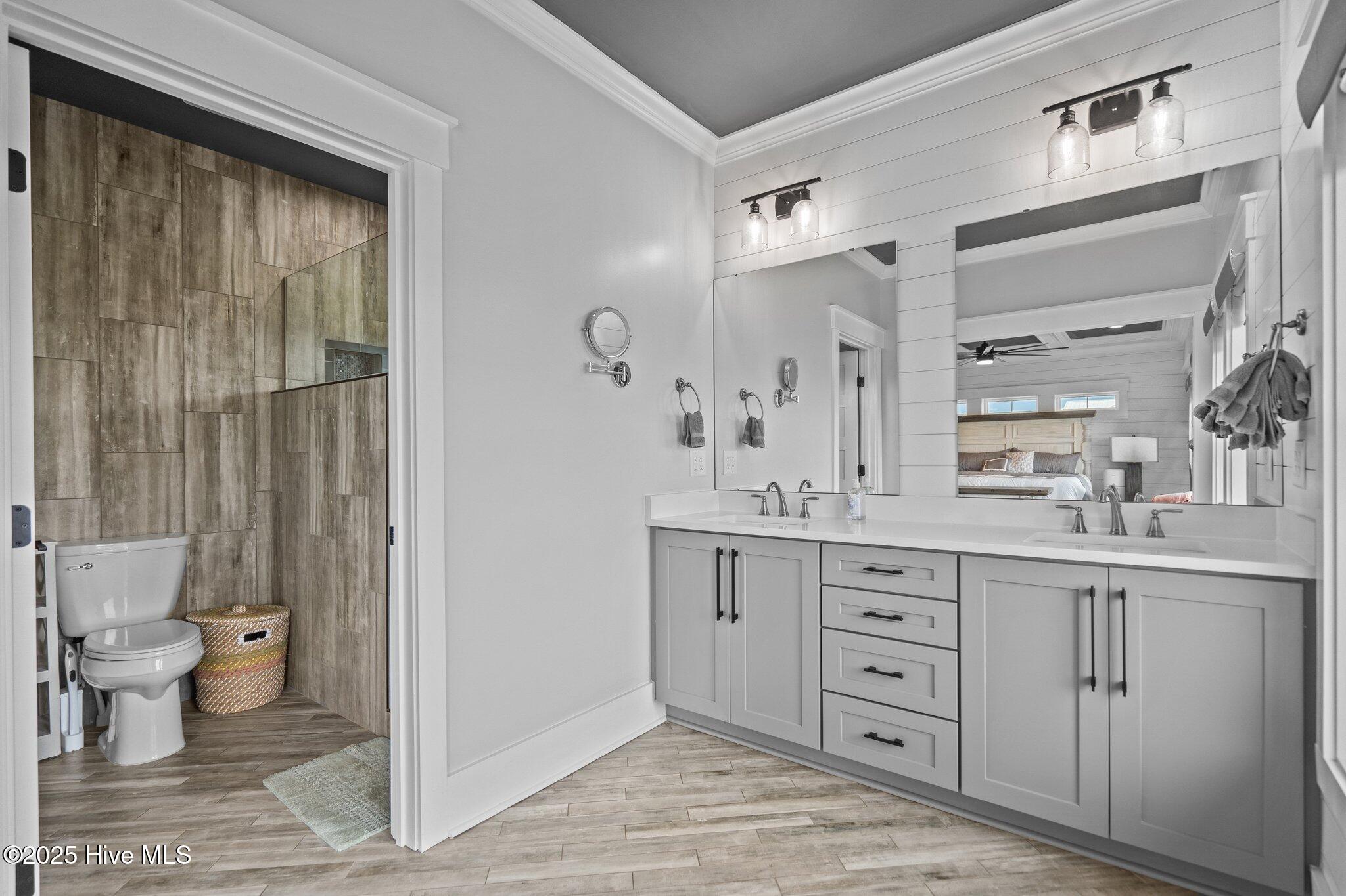 100514029 | Photo 34