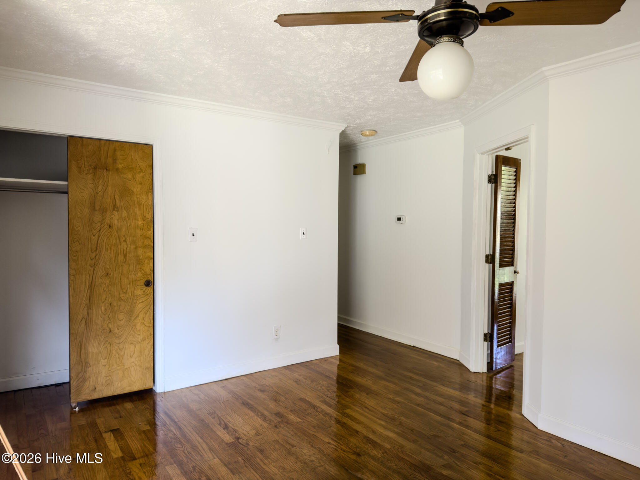 100567353 | Photo 18