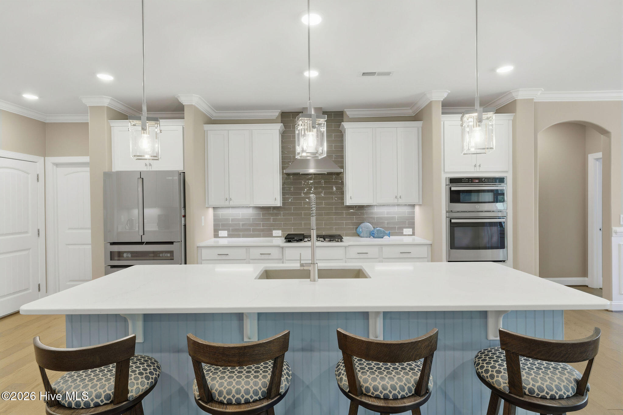 100564757 | Photo 34