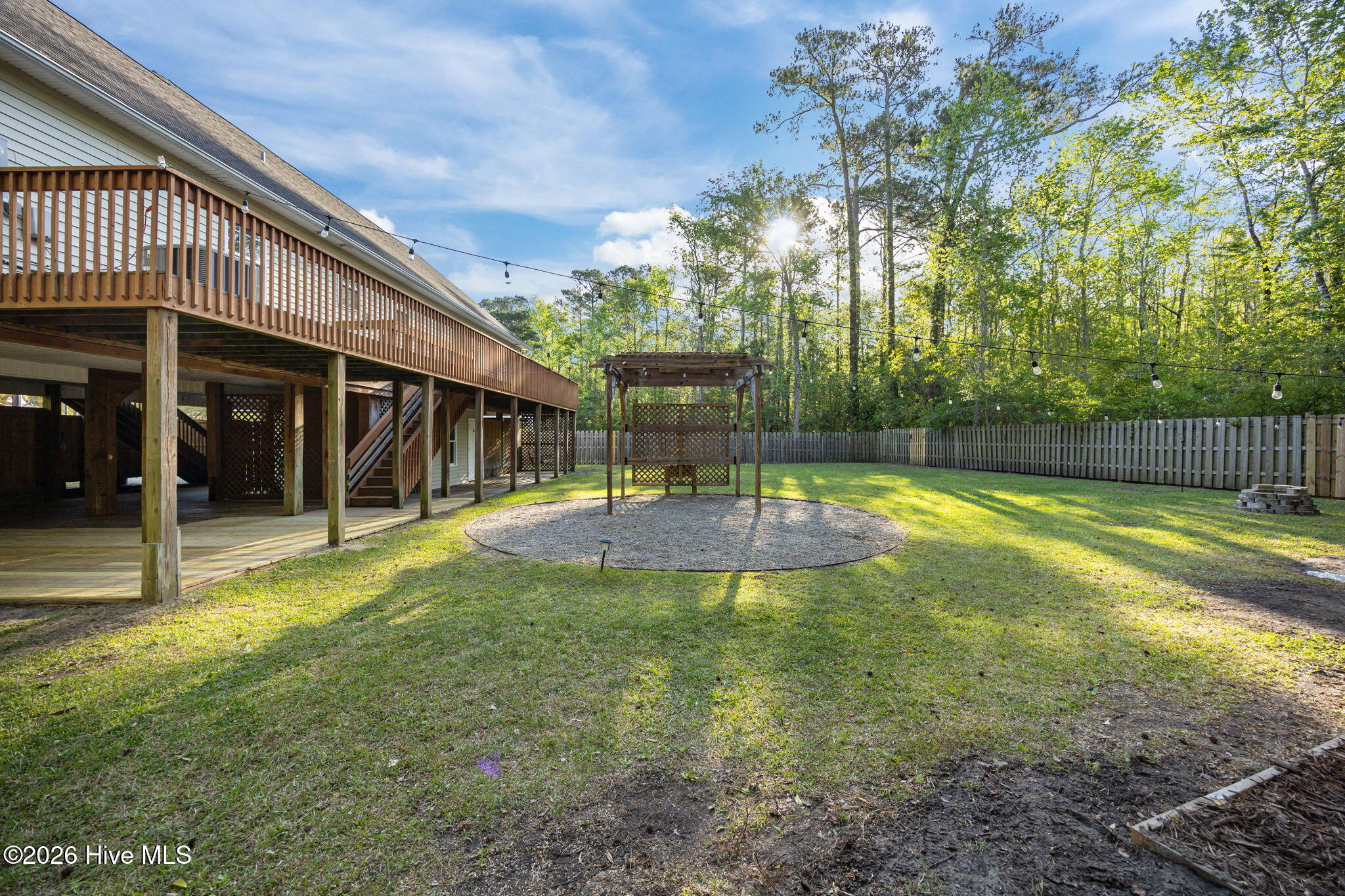 100564597 | Photo 41