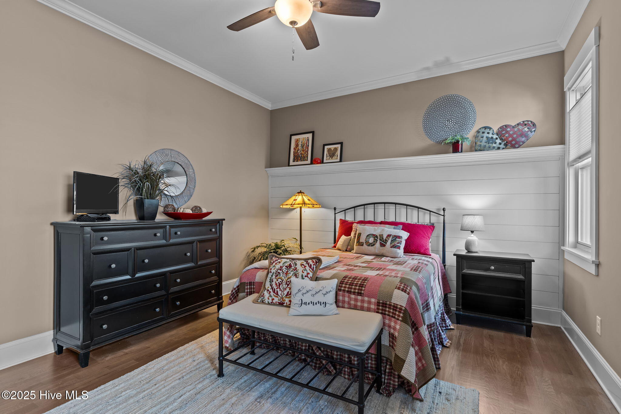 100511633 | Photo 16